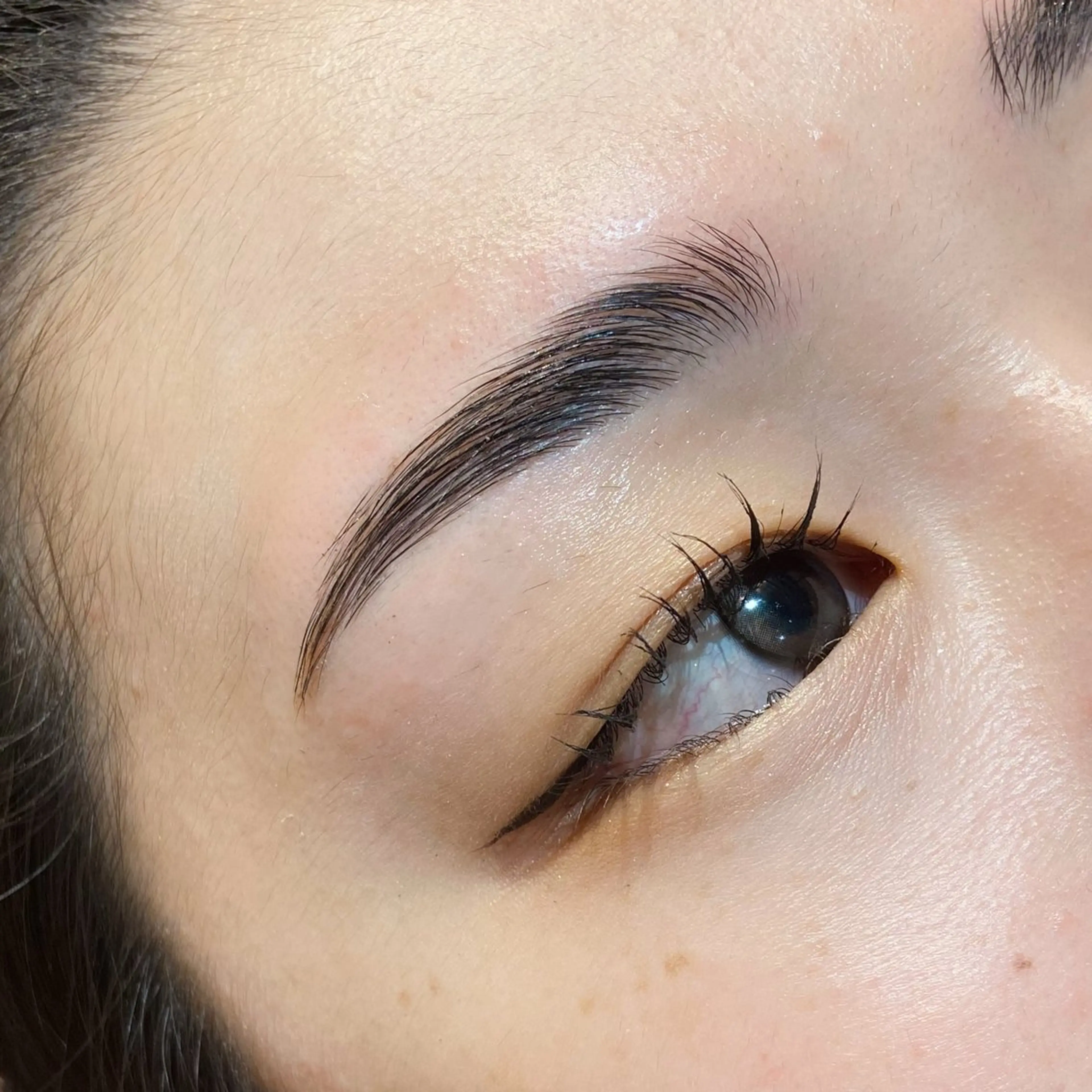 アイブロウ ブリーチ/エクステ はしもと　そな🫧のヘアスタイル