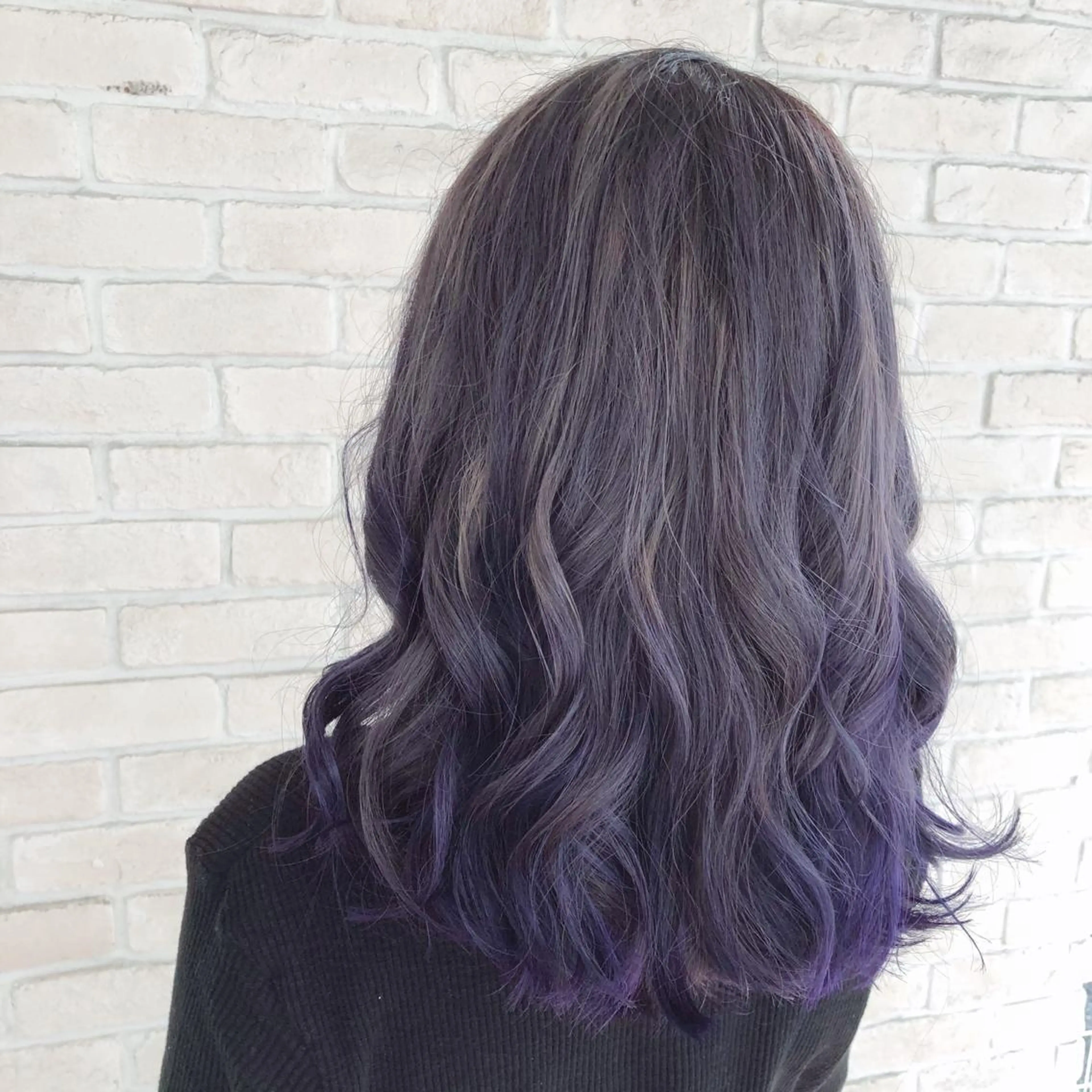 セミロング カラー グラデーションカラー パープルカラー 🌺ウルフカット職人 新垣渚🐺のヘアスタイル