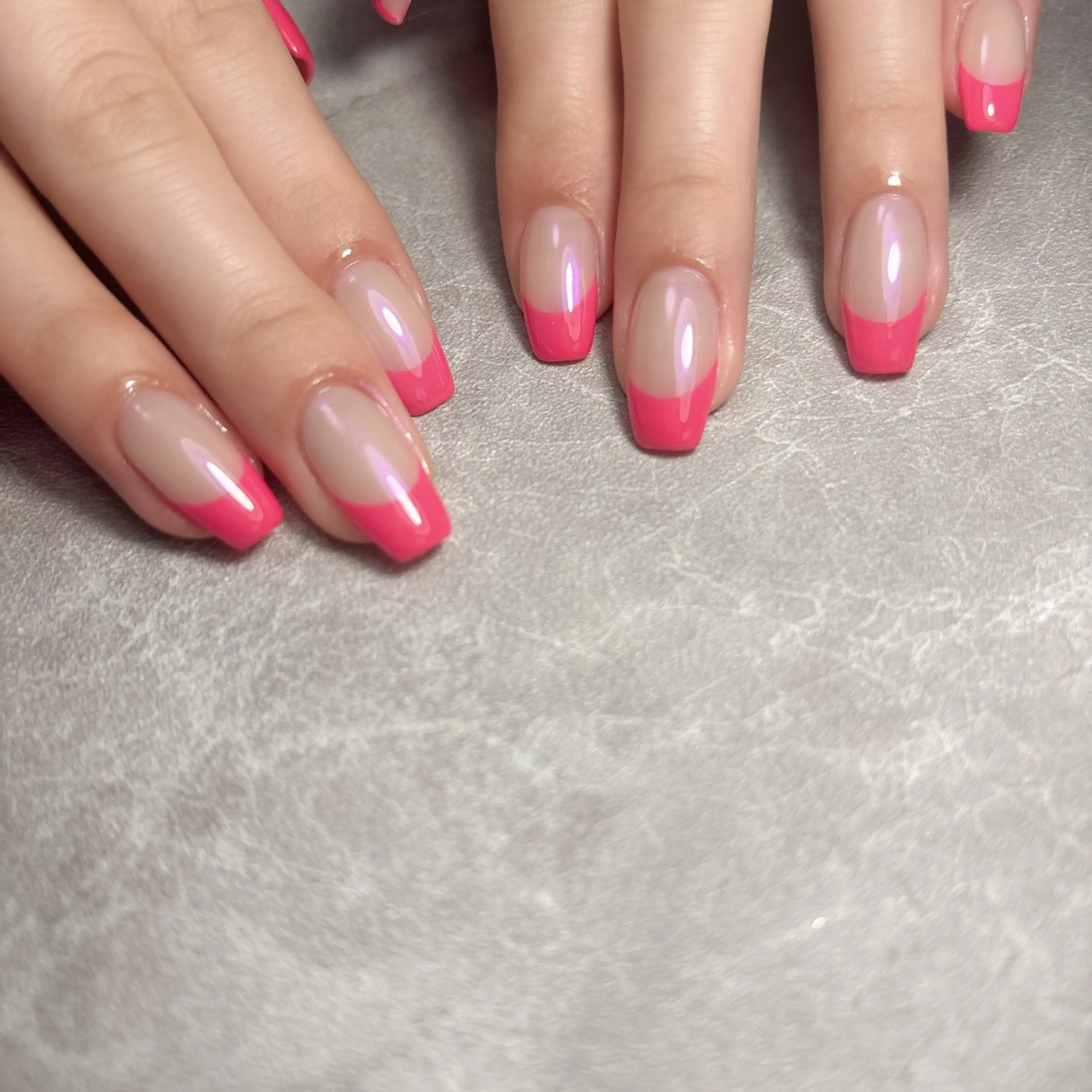 ネイル オーロラネイル フレンチネイル ミラーネイル ハンドネイル Room nailのネイルデザイン