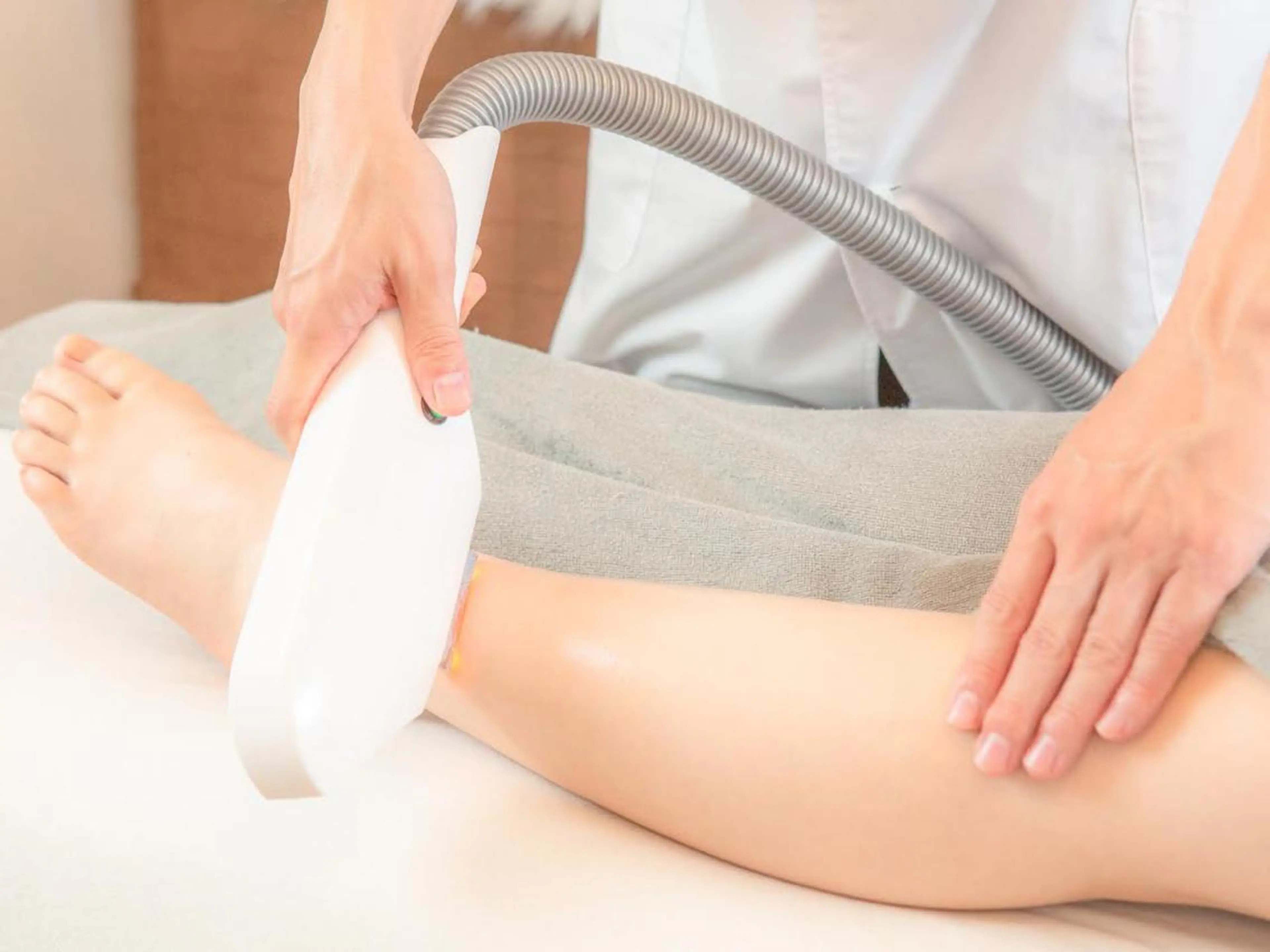 ロング カラー パーマ ヘアアレンジ メンズ キッズ ネイル マツエク・マツパ アイブロウ 眉毛ワックス脱毛 脱毛 脱毛&美容サロン Dr.Epiのエステ・リラクイメージ