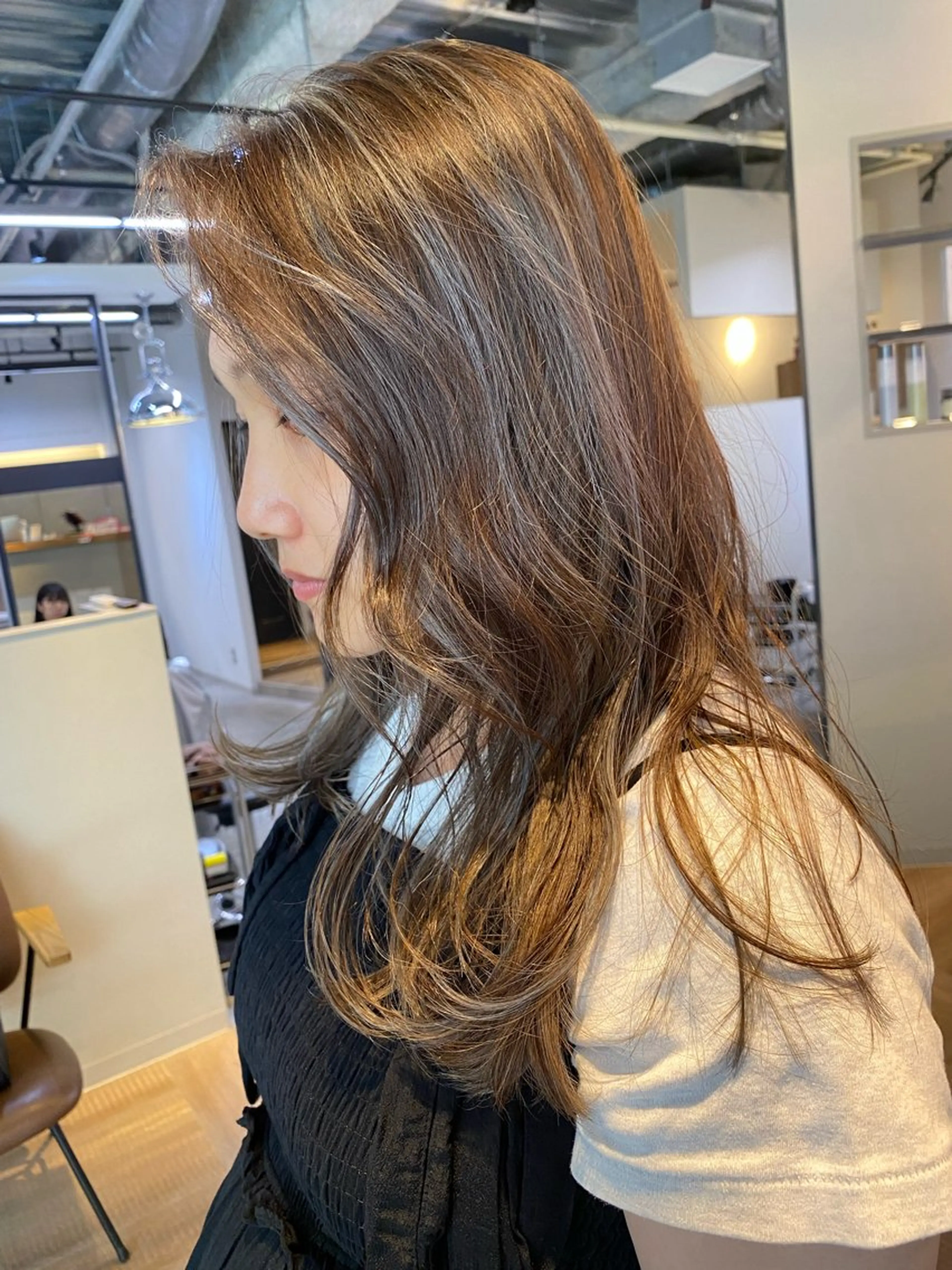 【ケアブリーチ使用】　3Dハイライトカラーの写真