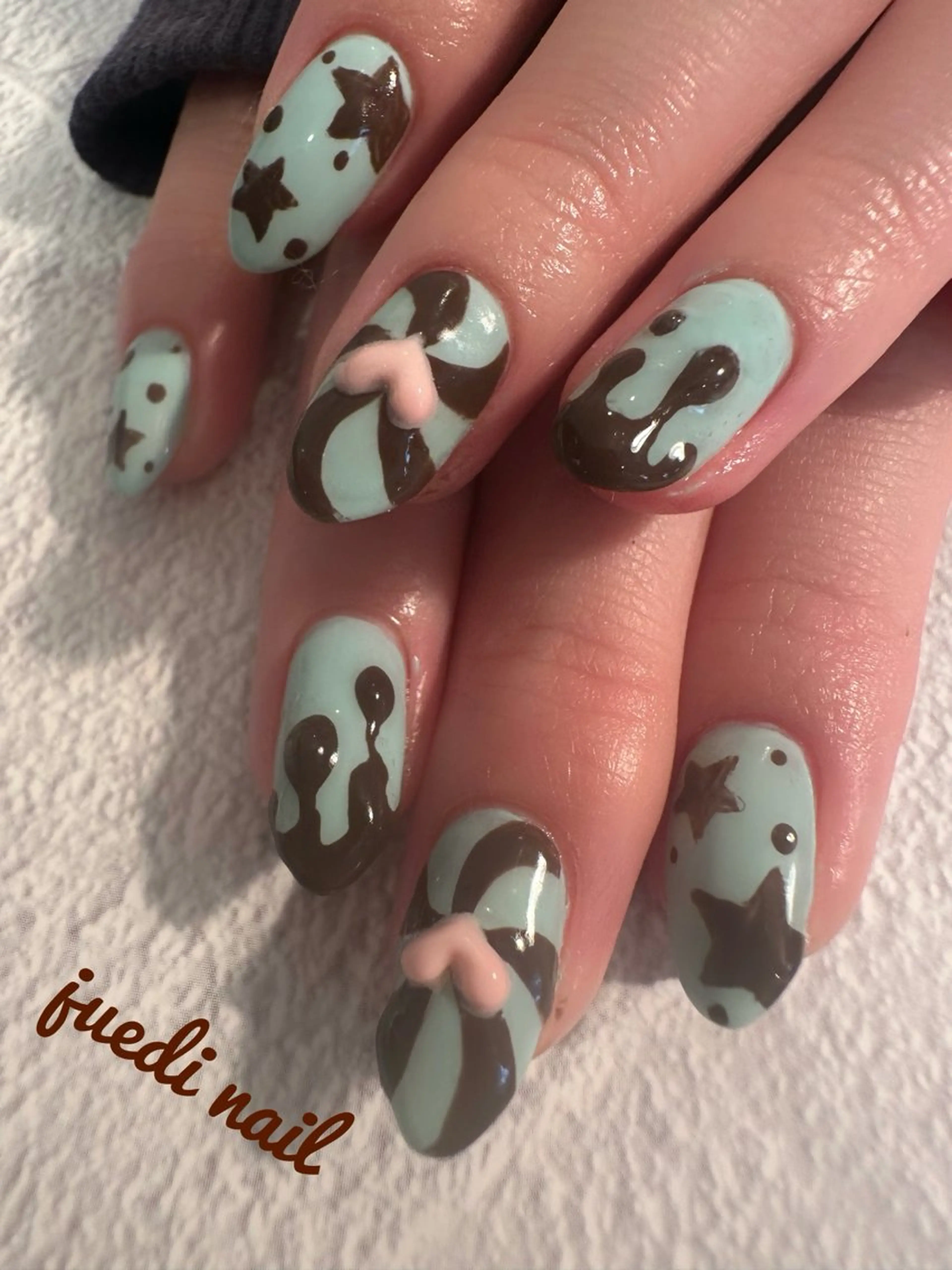 ネイル juedi nail(木曜日のネイル)所属・juedi nail 〜木曜日のネイル〜のネイルデザイン