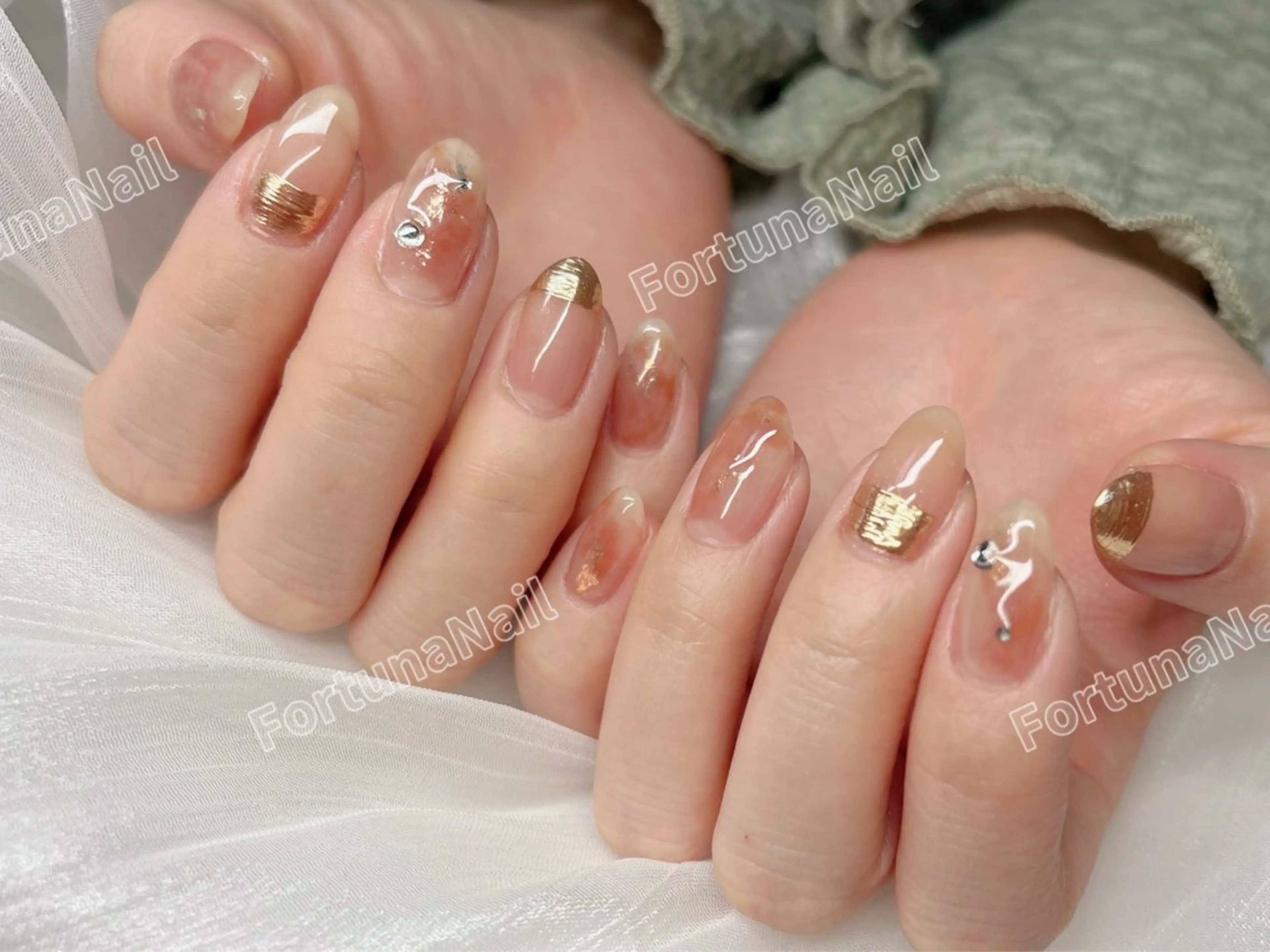 ネイル 持ち込み ニュアンスネイル ハンドネイル ハンドケア Nail •Head スパFortunaのネイルデザイン