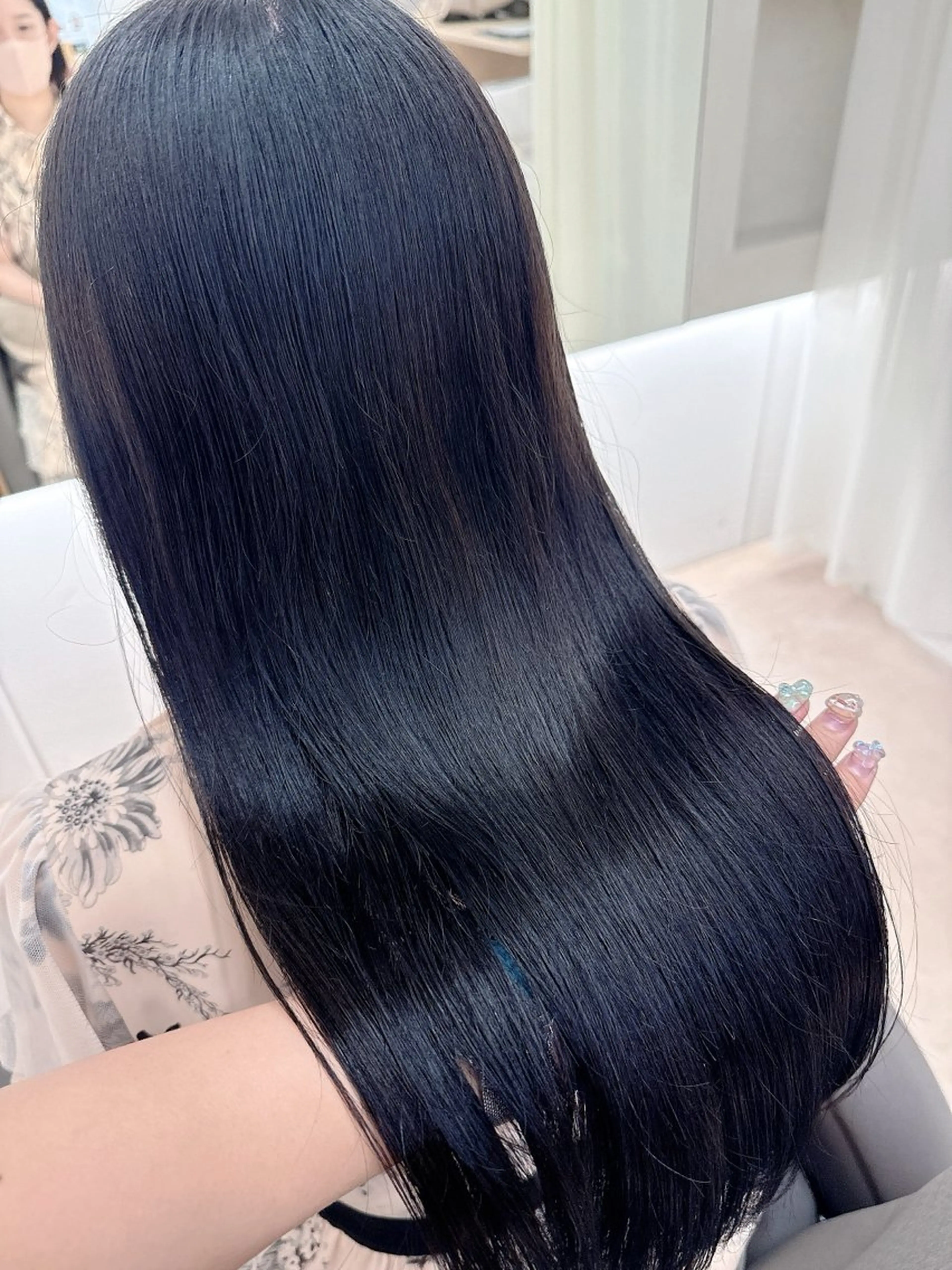 ロング カラー カット ヘアカラー トリートメント 🌷花屋併設🌷 西松さらのマツエク・マツパデザイン