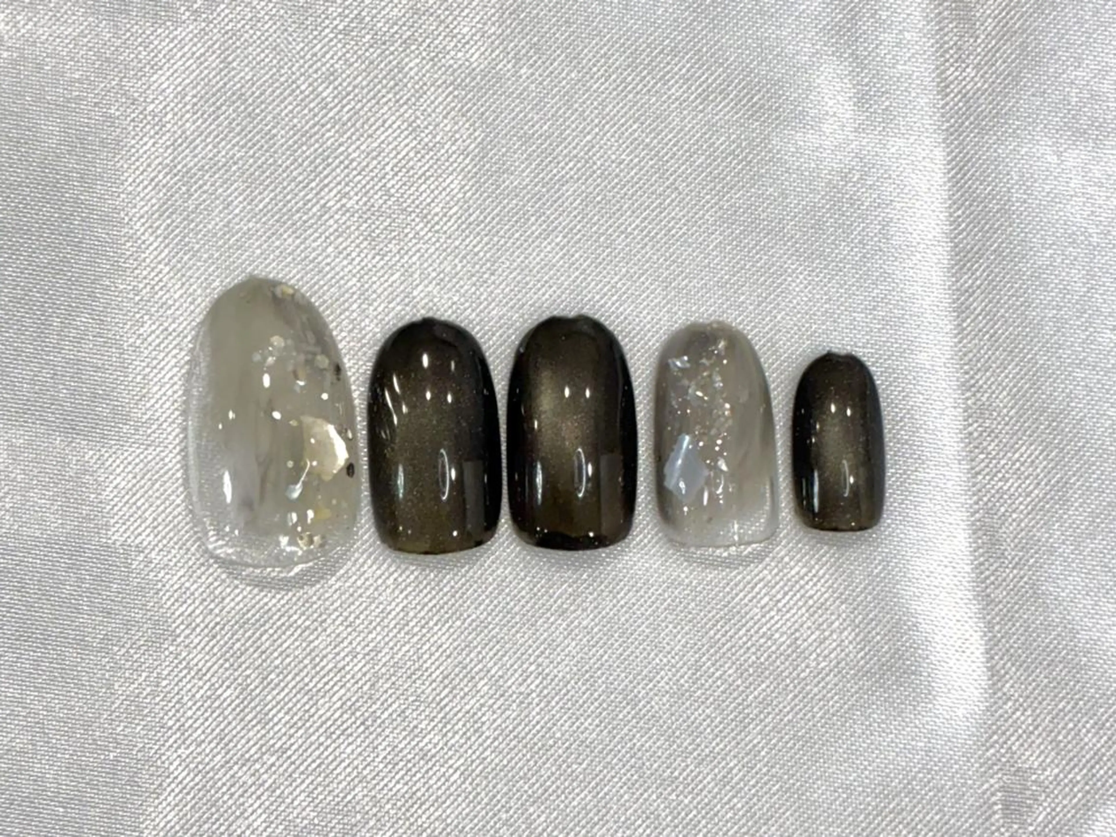 ネイル ハンドネイル １アイ&ネイルサロン リスブラン銀座新富町のネイルデザイン