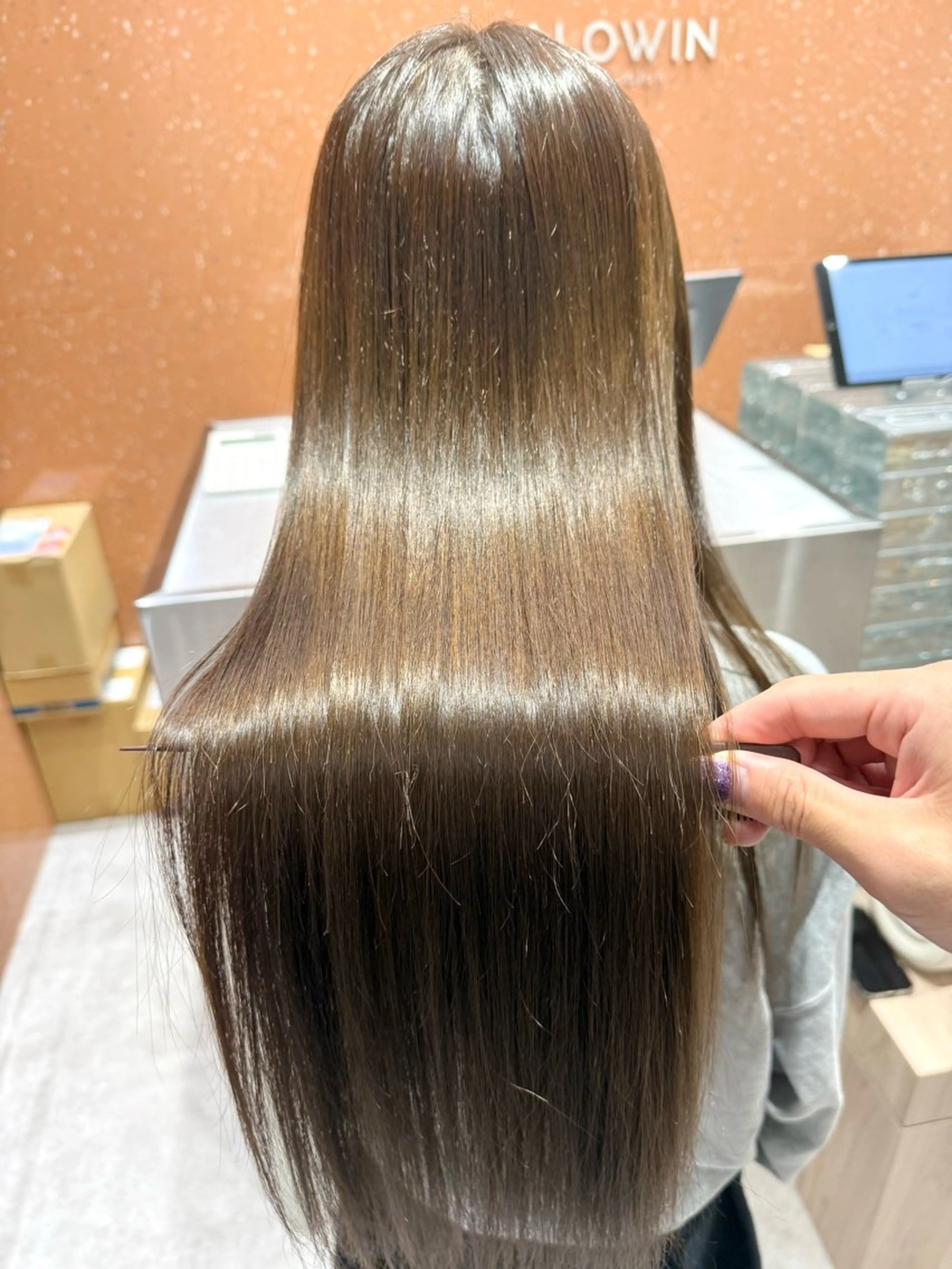 ロング カラー パーマ ヘアアレンジ 髪質改善 縮毛矯正 トリートメント ストレートパーマ 縮毛矯正 トリートメント 縮毛矯正/髪質改善/ ブリーチ毛/木元渓太のヘアスタイル