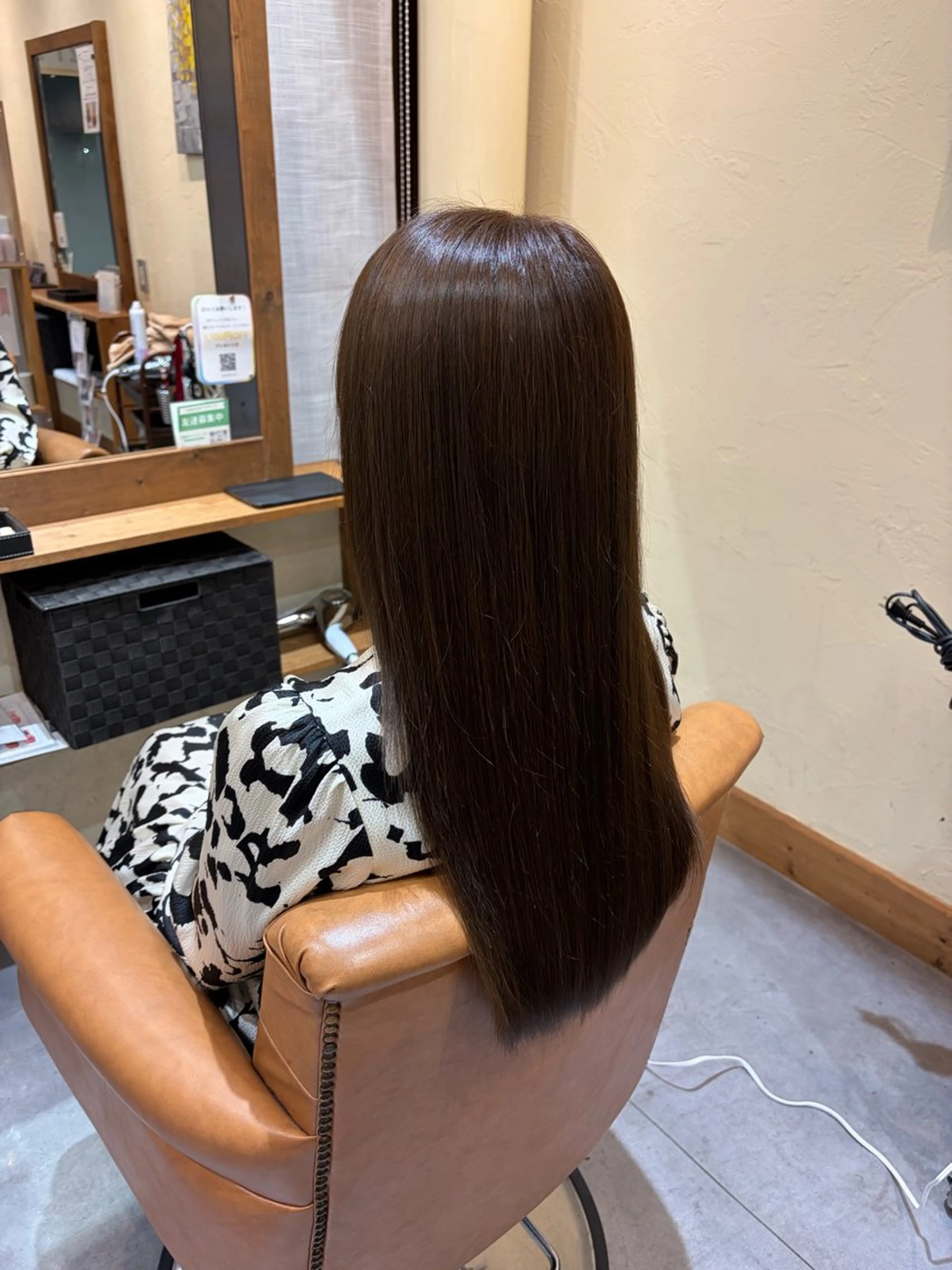 ロング カラー グレージュ カット ヘアカラー 白谷 沙樹のヘアスタイル