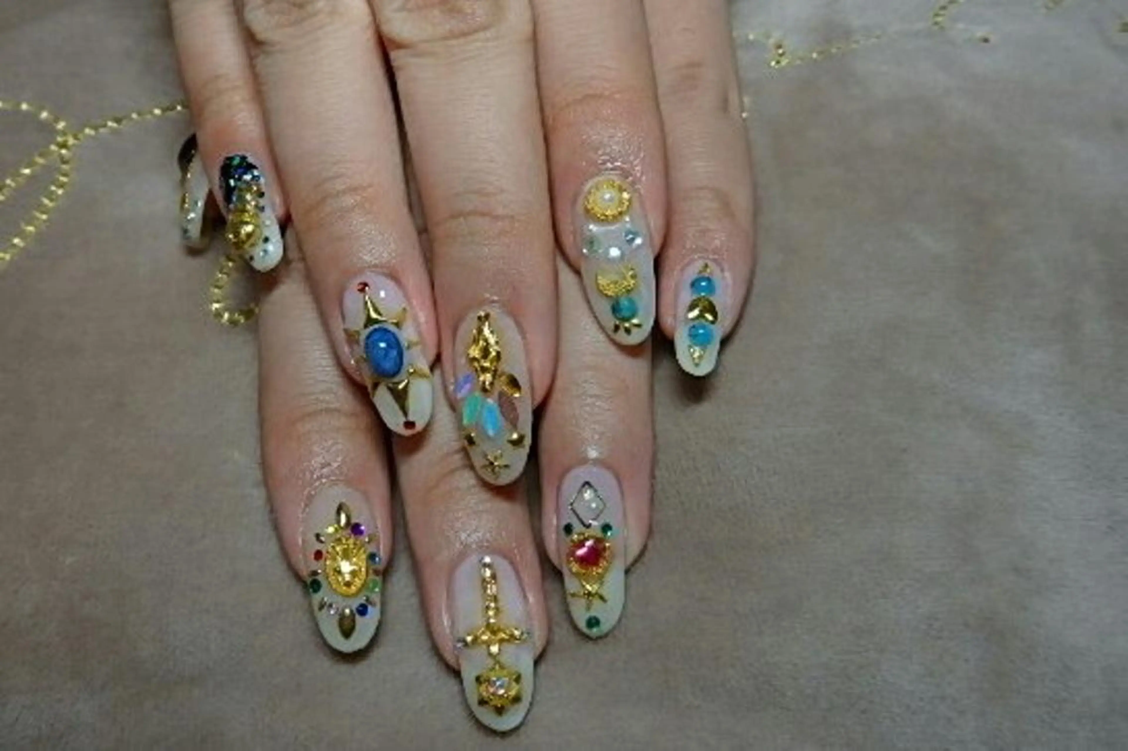 ネイル LAVISH nail salonのネイルデザイン