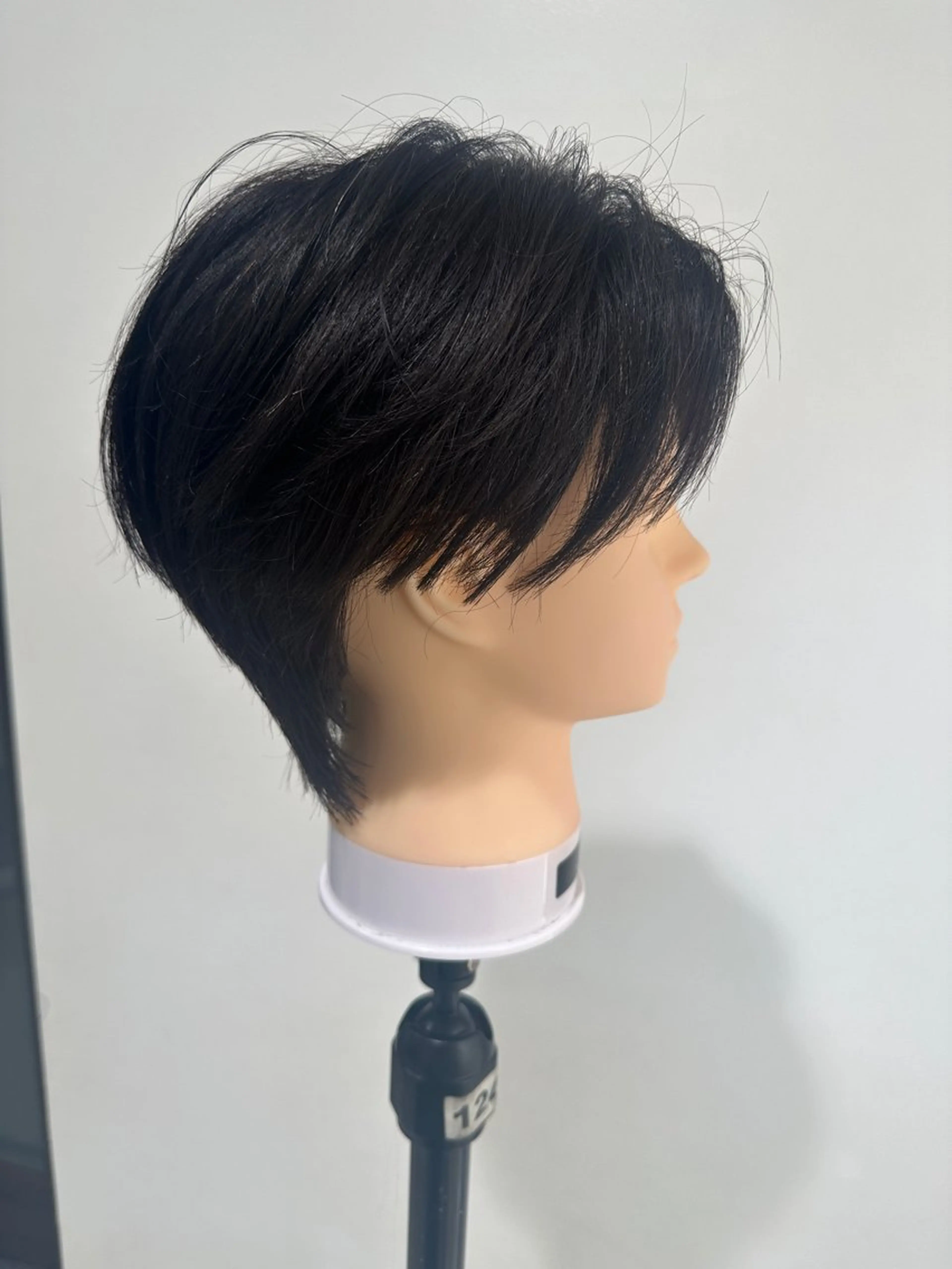 メンズ メンズウルフカット ウルフカット レイヤー 艶々カラーのヘアスタイル