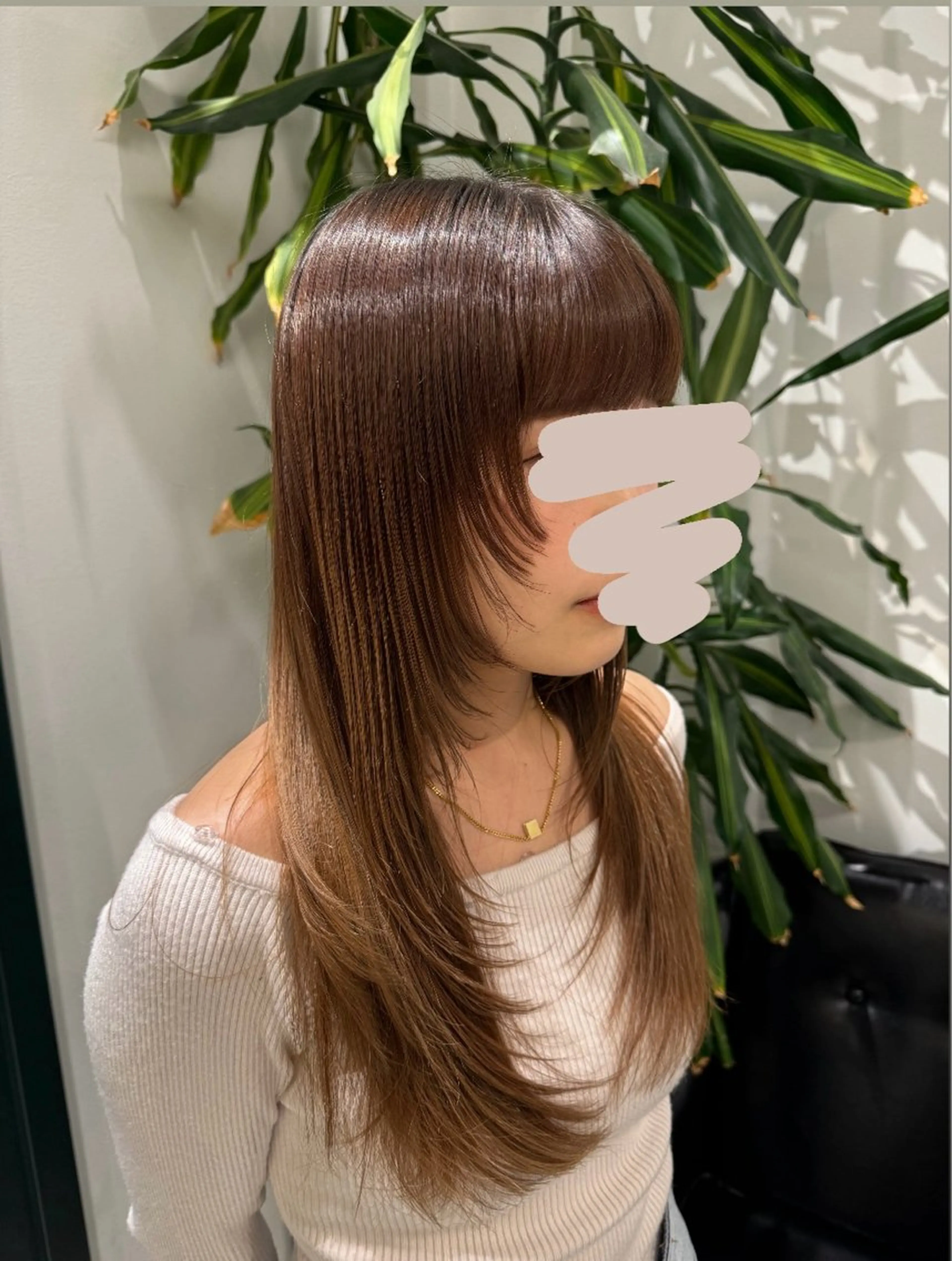 ロング レイヤーカット 黒岩 珠奈のヘアスタイル