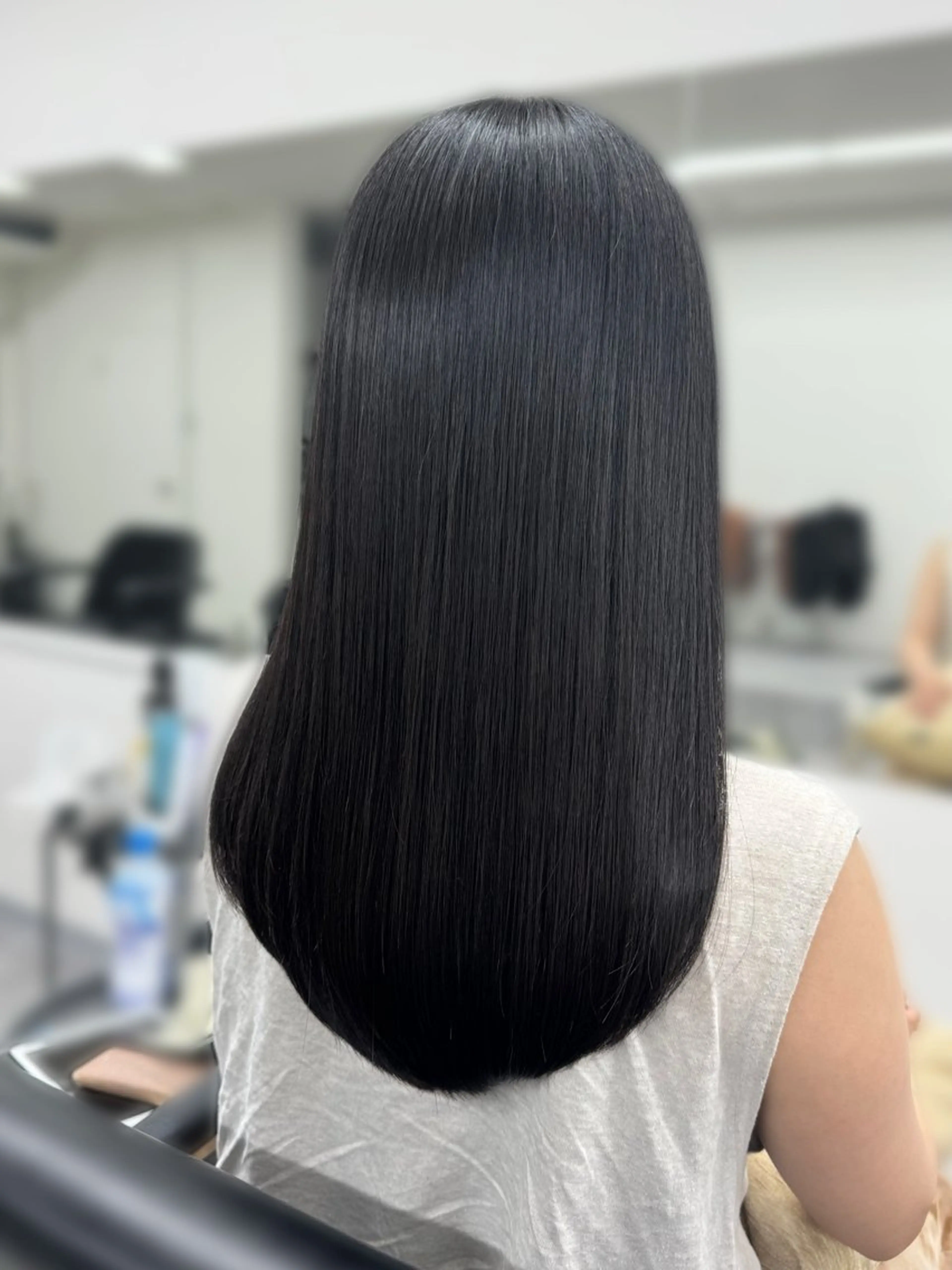 セミロング 髪質改善 トリートメント 酸熱トリートメント 髪質改善メニュー 長井 美佐子のヘアスタイル