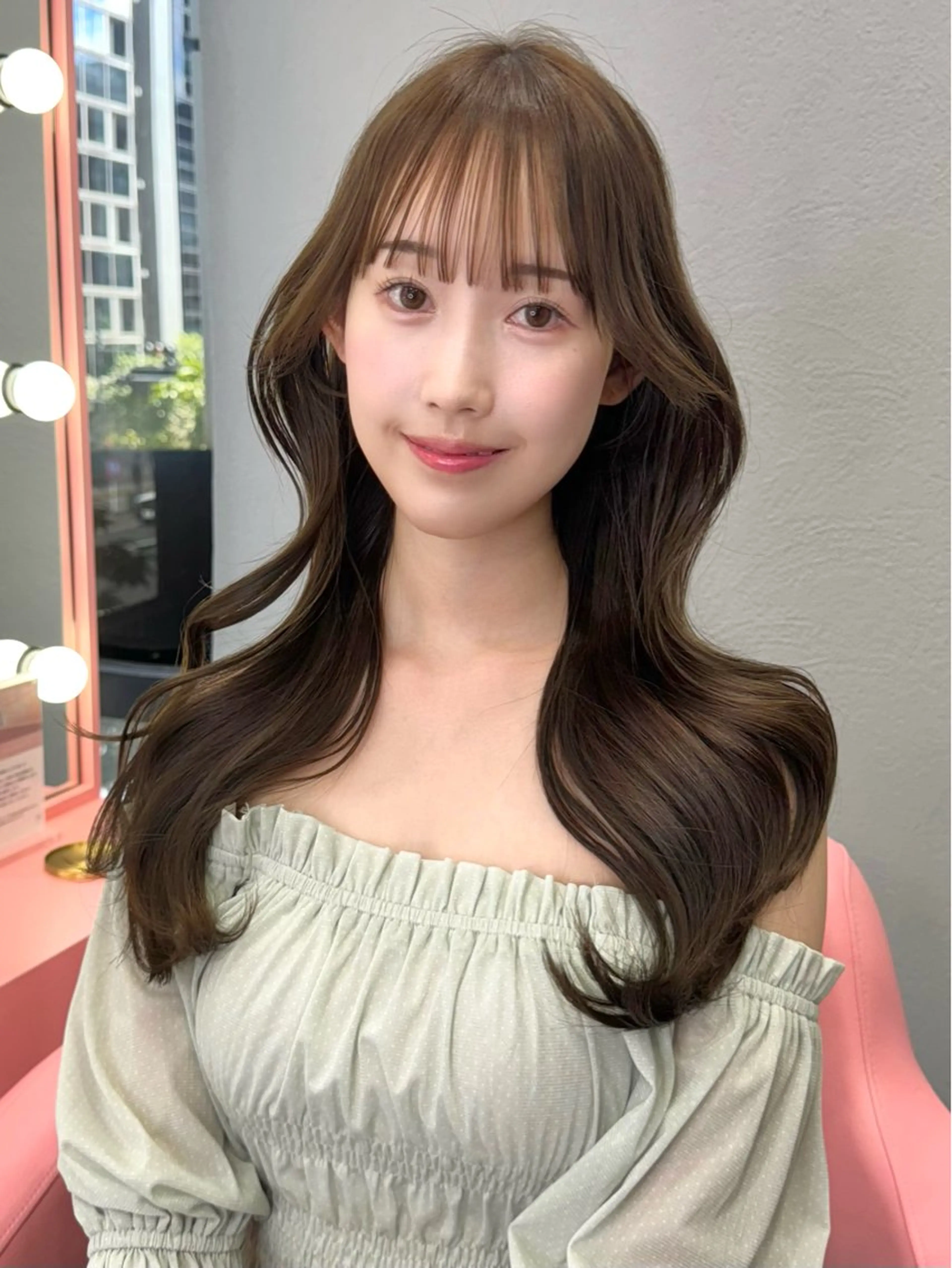 ロング 顔周り/透明感カラー REINA𓍯のヘアスタイル