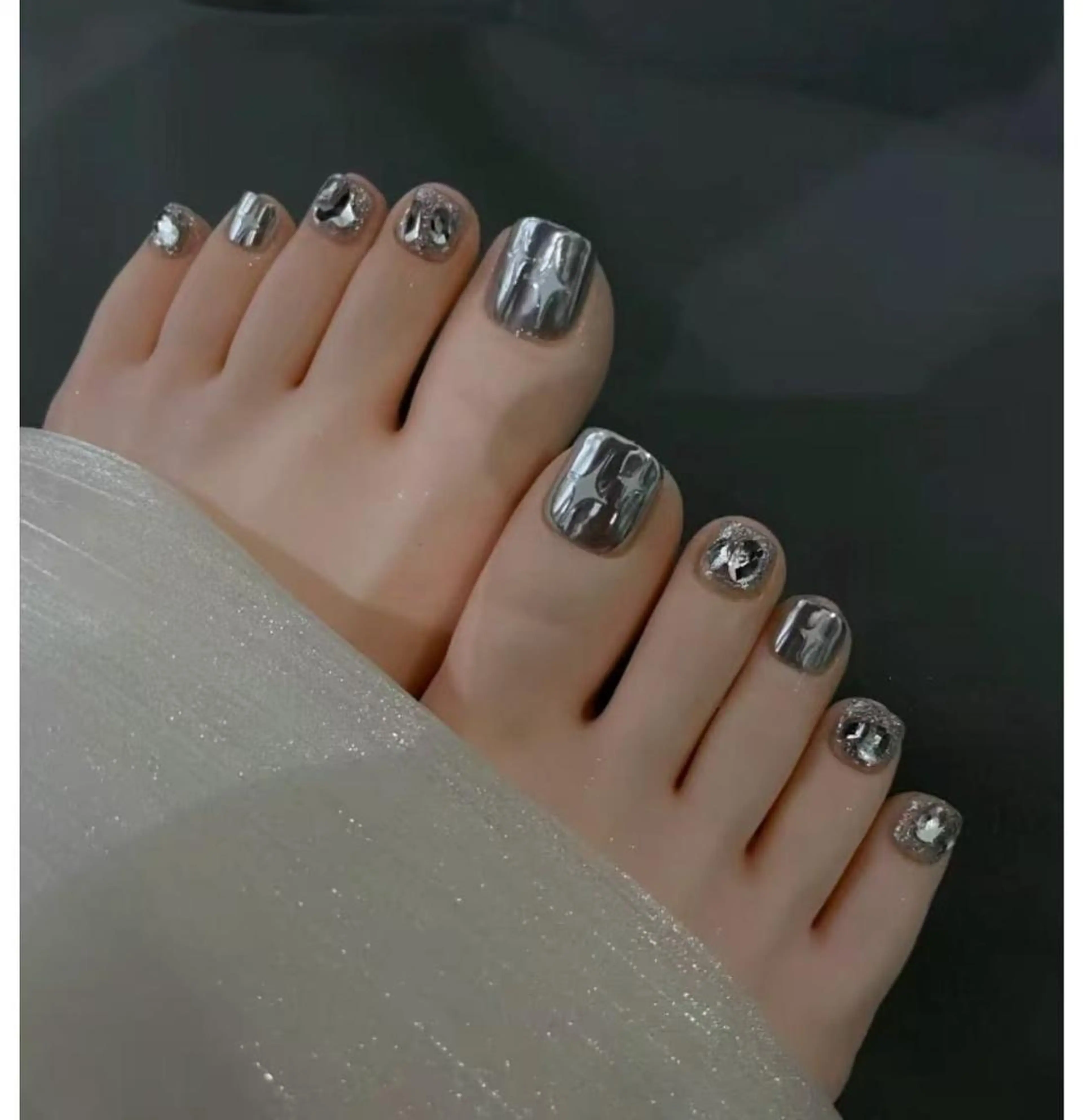 ネイル アートネイル オーロラネイル クリアネイル フレンチネイル ジェルネイル 前田 芽のネイルデザイン