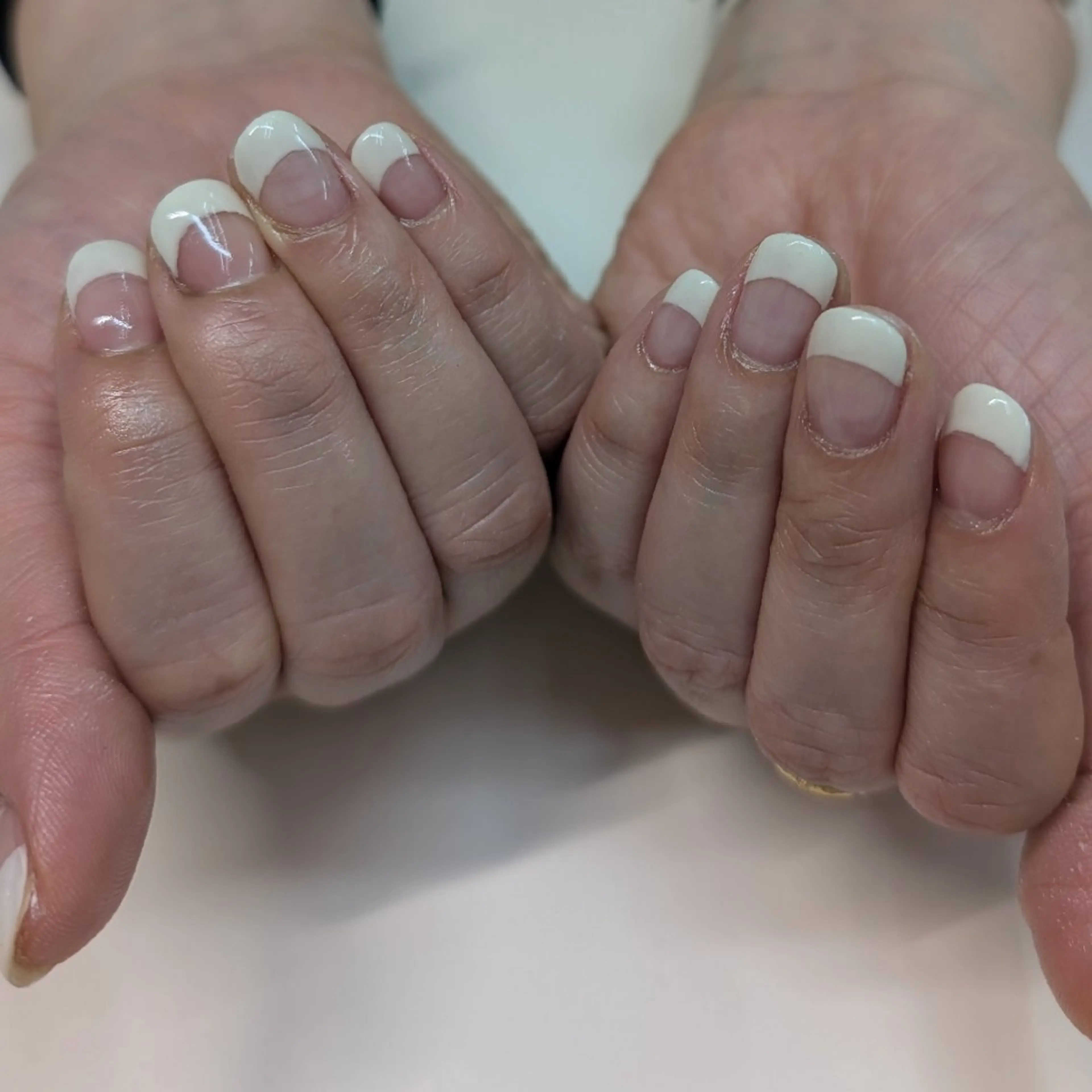 ネイル フレンチネイル ホワイト 黄色 ハンドネイル ᑎᗩIᒪ｜ᗰIᗰI｜ _५✍️Satou.のネイルデザイン