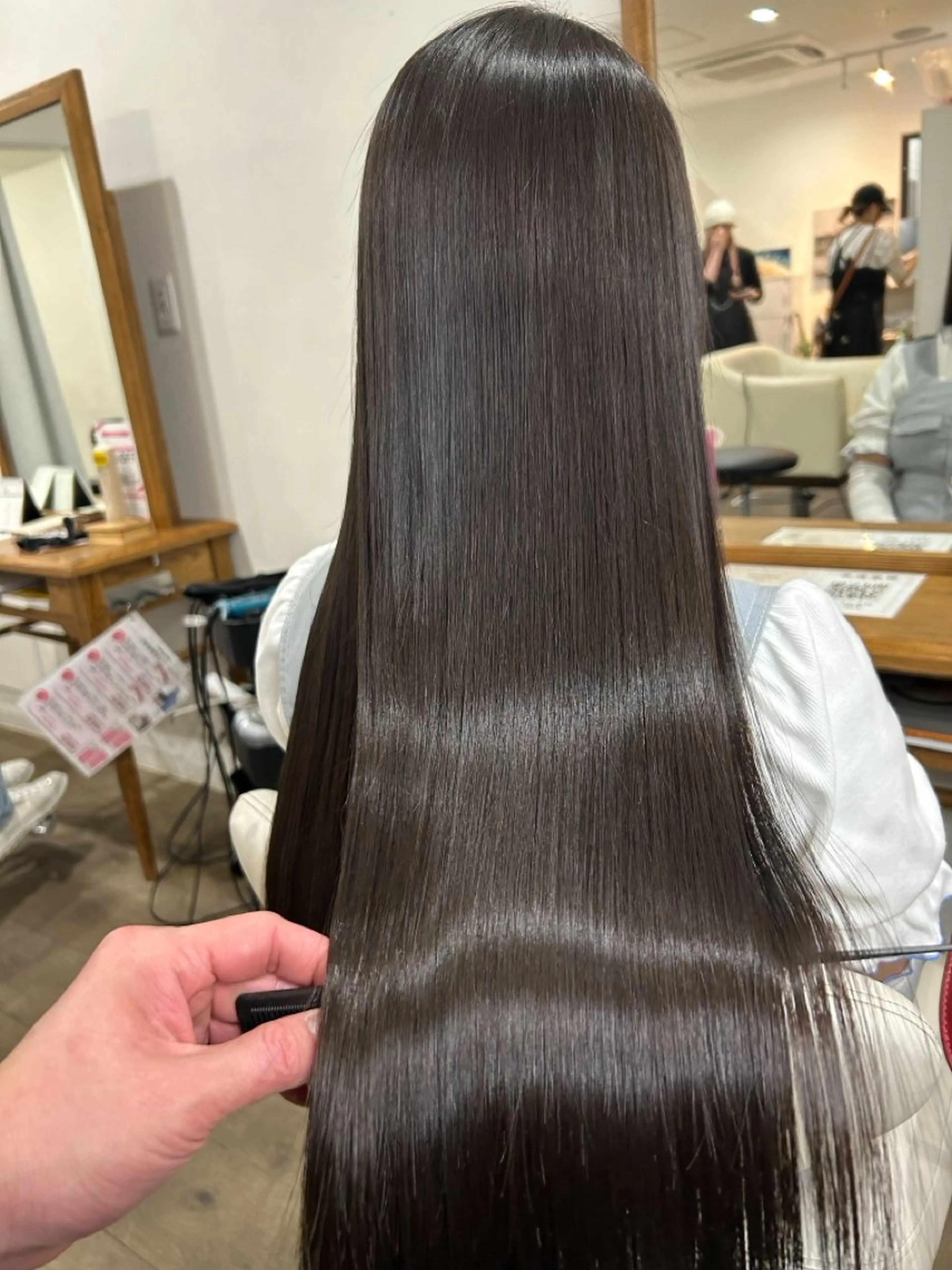 ロング 髪質改善 縮毛矯正 トリートメント 酸性ストレート 酸熱トリートメント 藤井 佑真のヘアスタイル