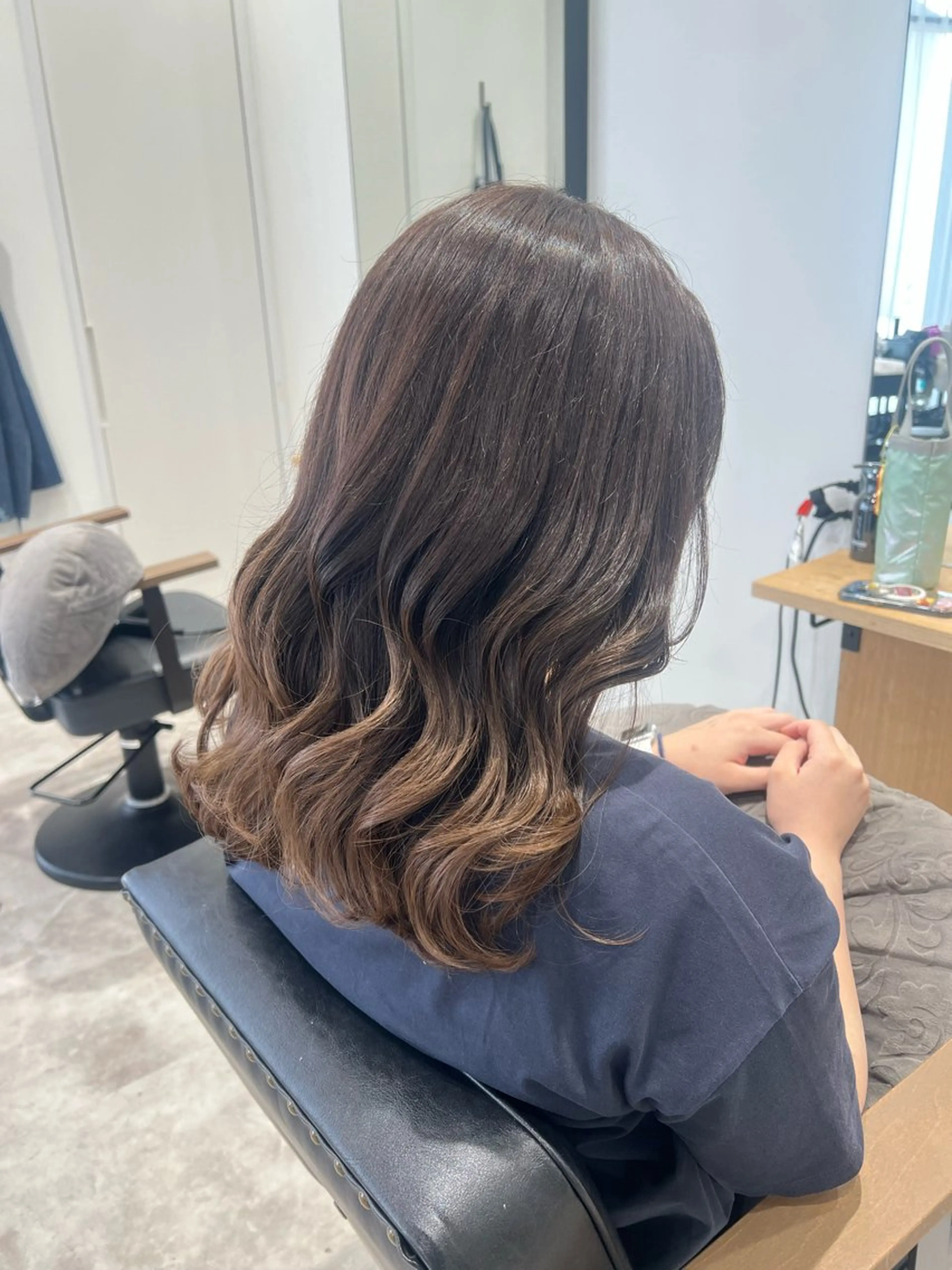 セミロング 桂 凛華のヘアスタイル