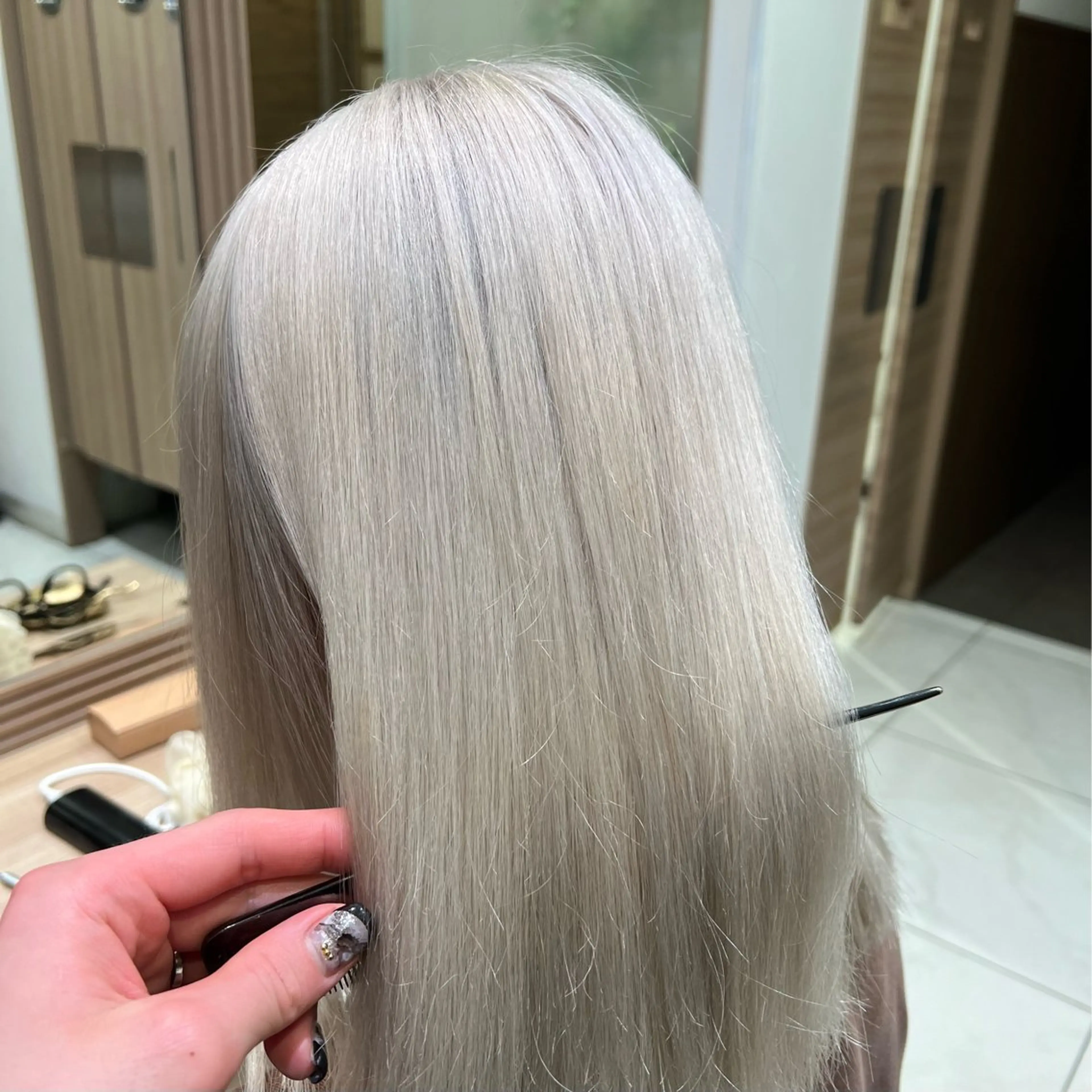 セミロング ブリーチ/デザイン 💎ryuyaのヘアスタイル