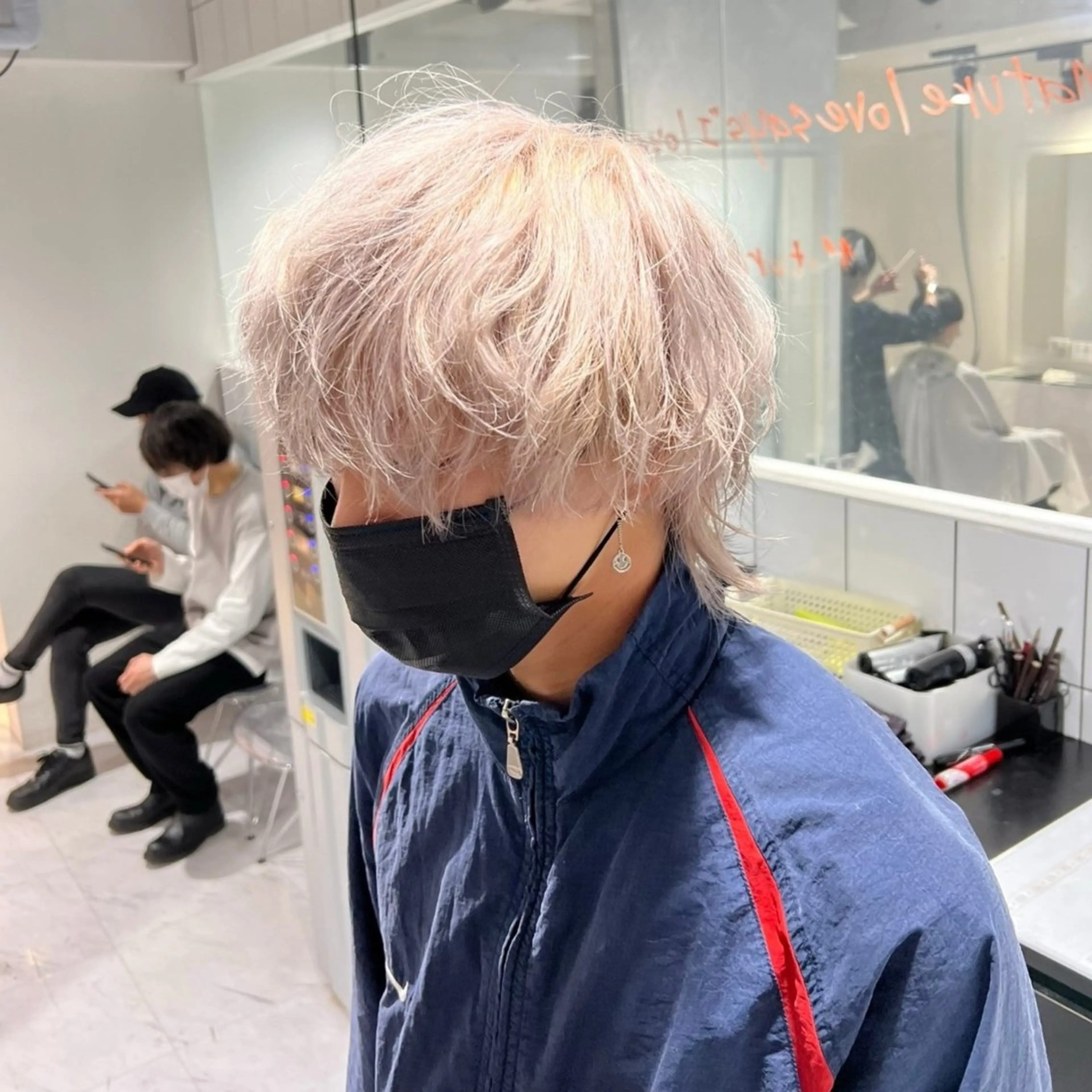 🔴(一日数名限定) ✂️メンズカット✂️+✂️圧倒的ブリーチカラー✂️の写真