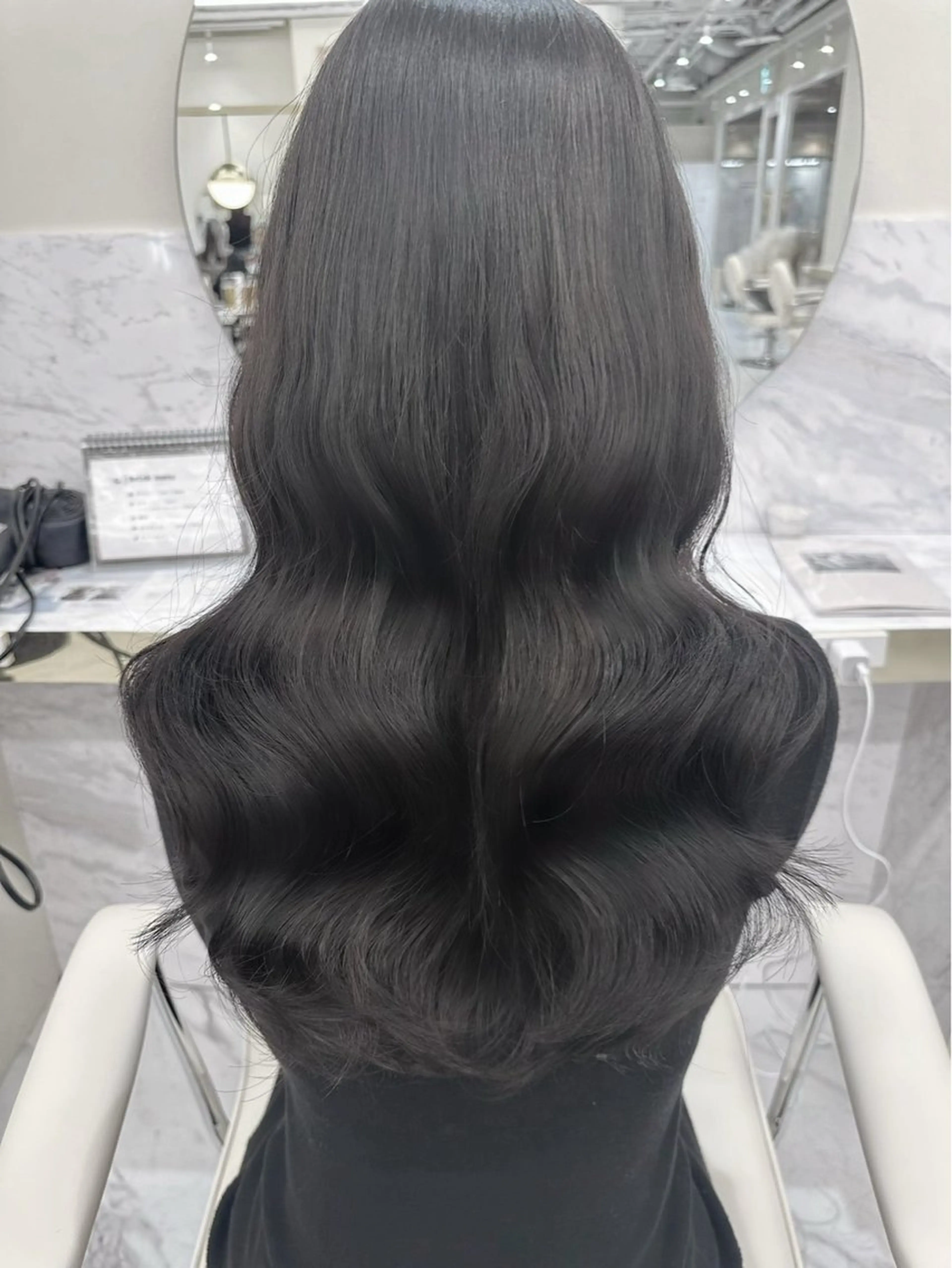 セミロング 松戸　レイヤーカット 野口　康太郎のヘアスタイル