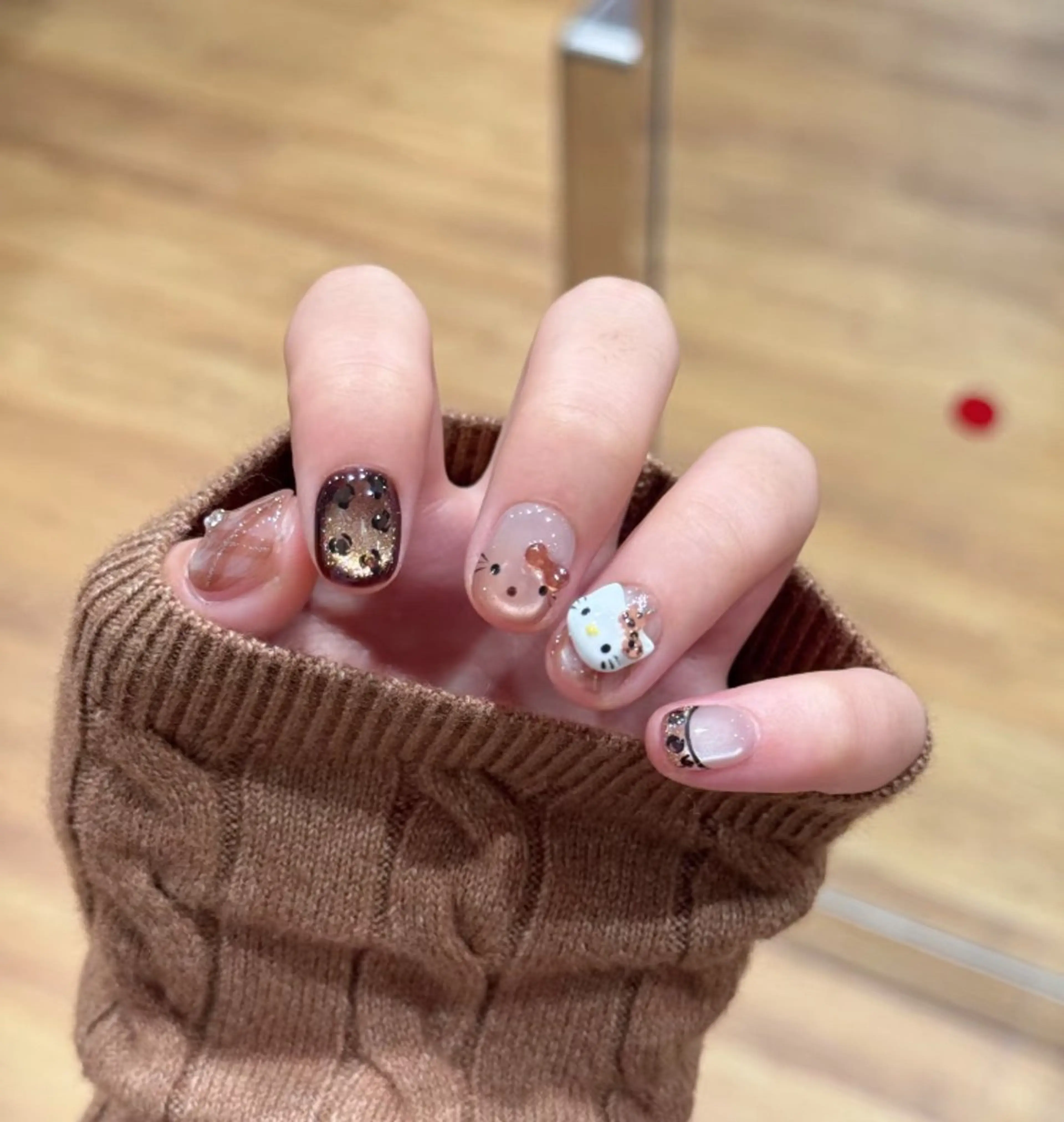 ネイル ハンドネイル THE ONE 山本のネイルデザイン