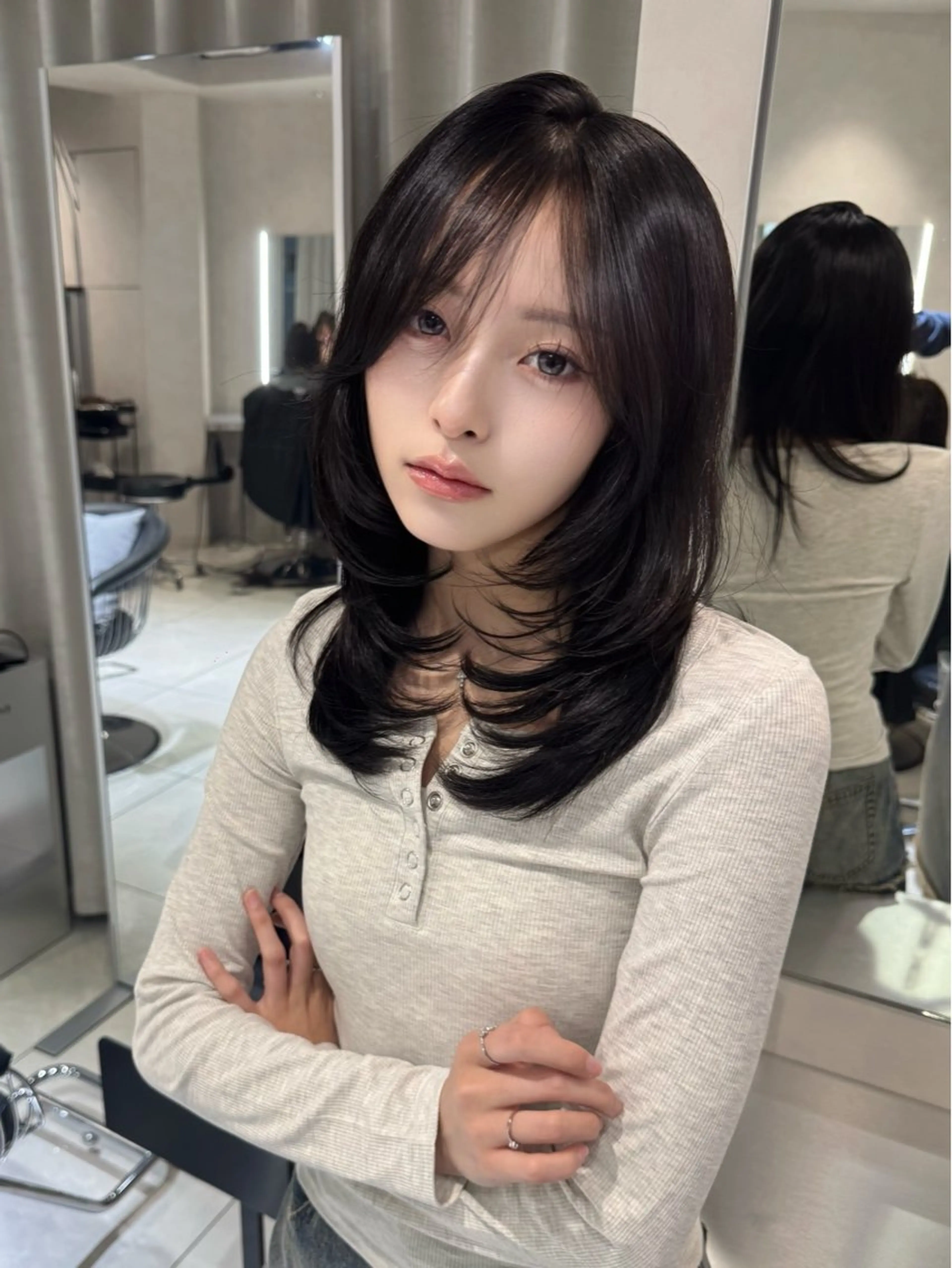 ミディアム カラー カット ヘアカラー トリートメント 韓国風ハッシュカット 似合わせレイヤー池袋のヘアスタイル