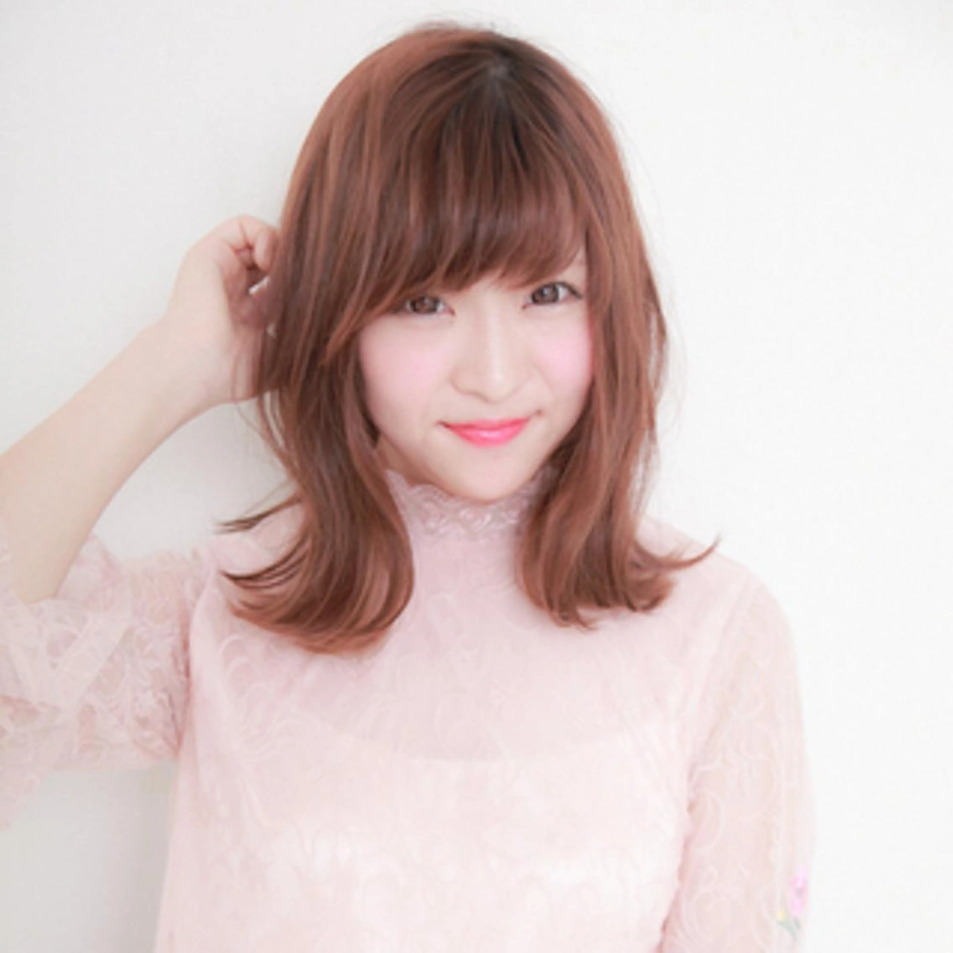 ミディアム 髪質改善\酸熱TR カット【店長】のヘアスタイル