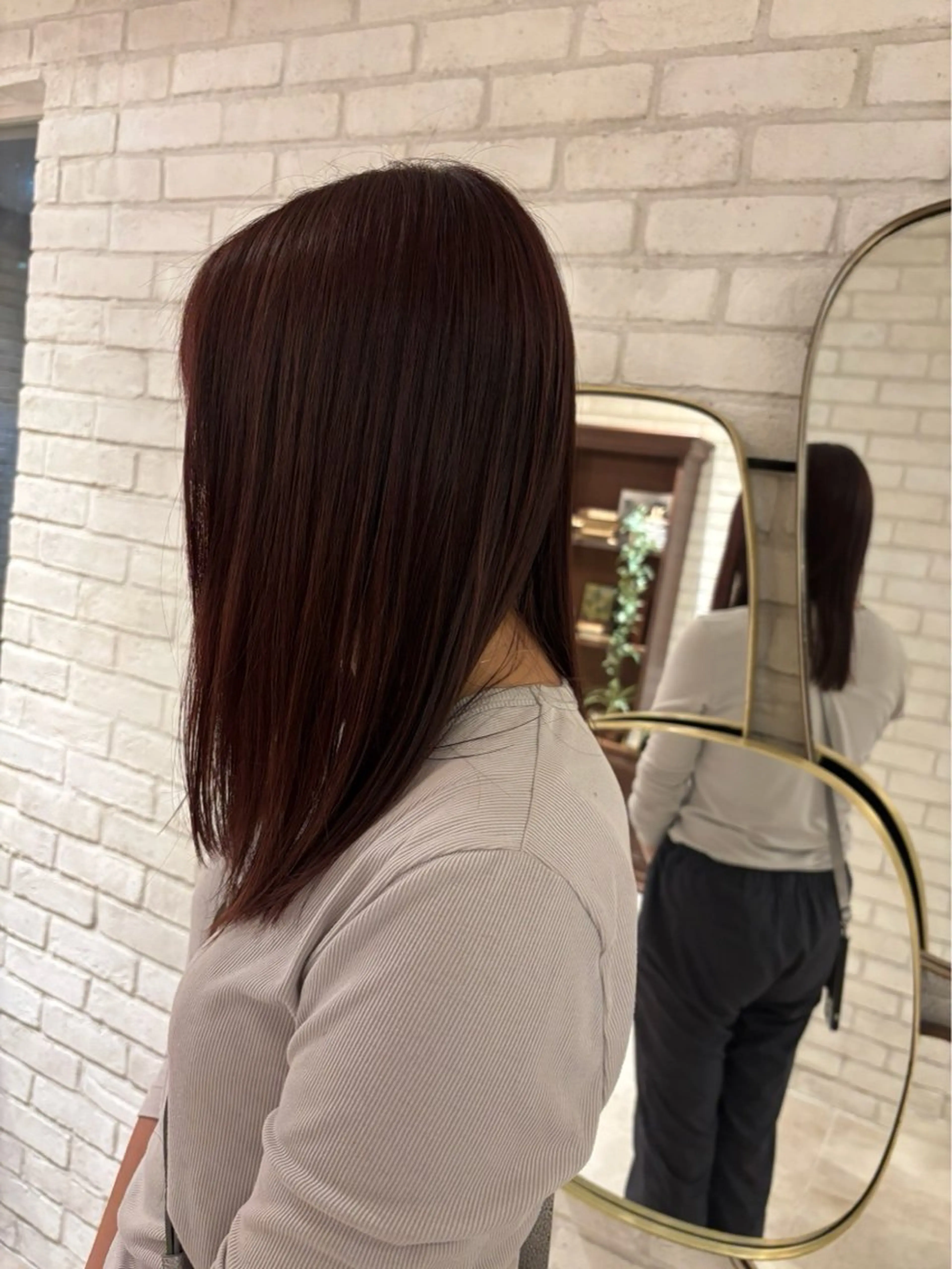 カラー 森 泉琴のヘアスタイル