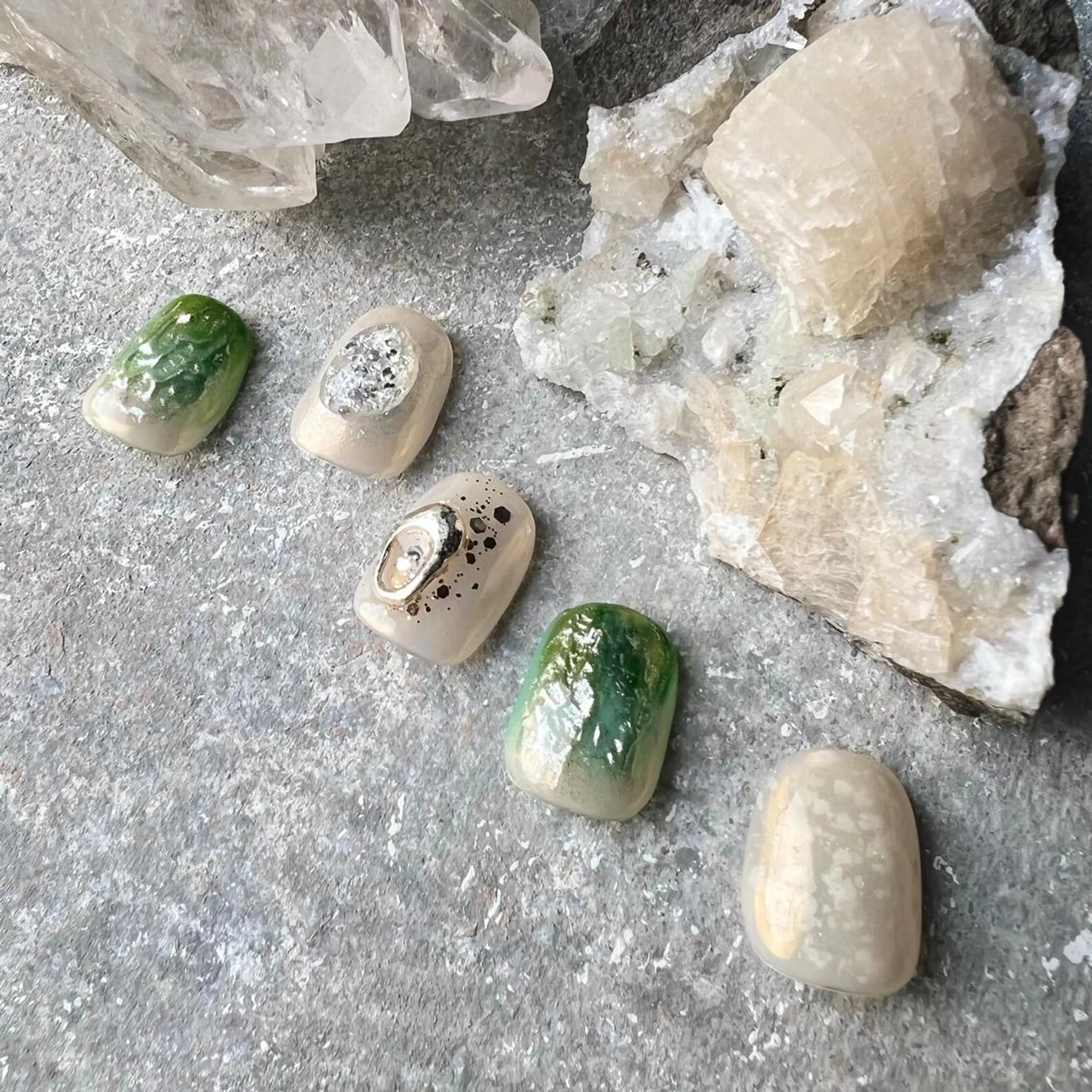 ネイル ニュアンスネイル ショートネイル gemickle nailのネイルデザイン