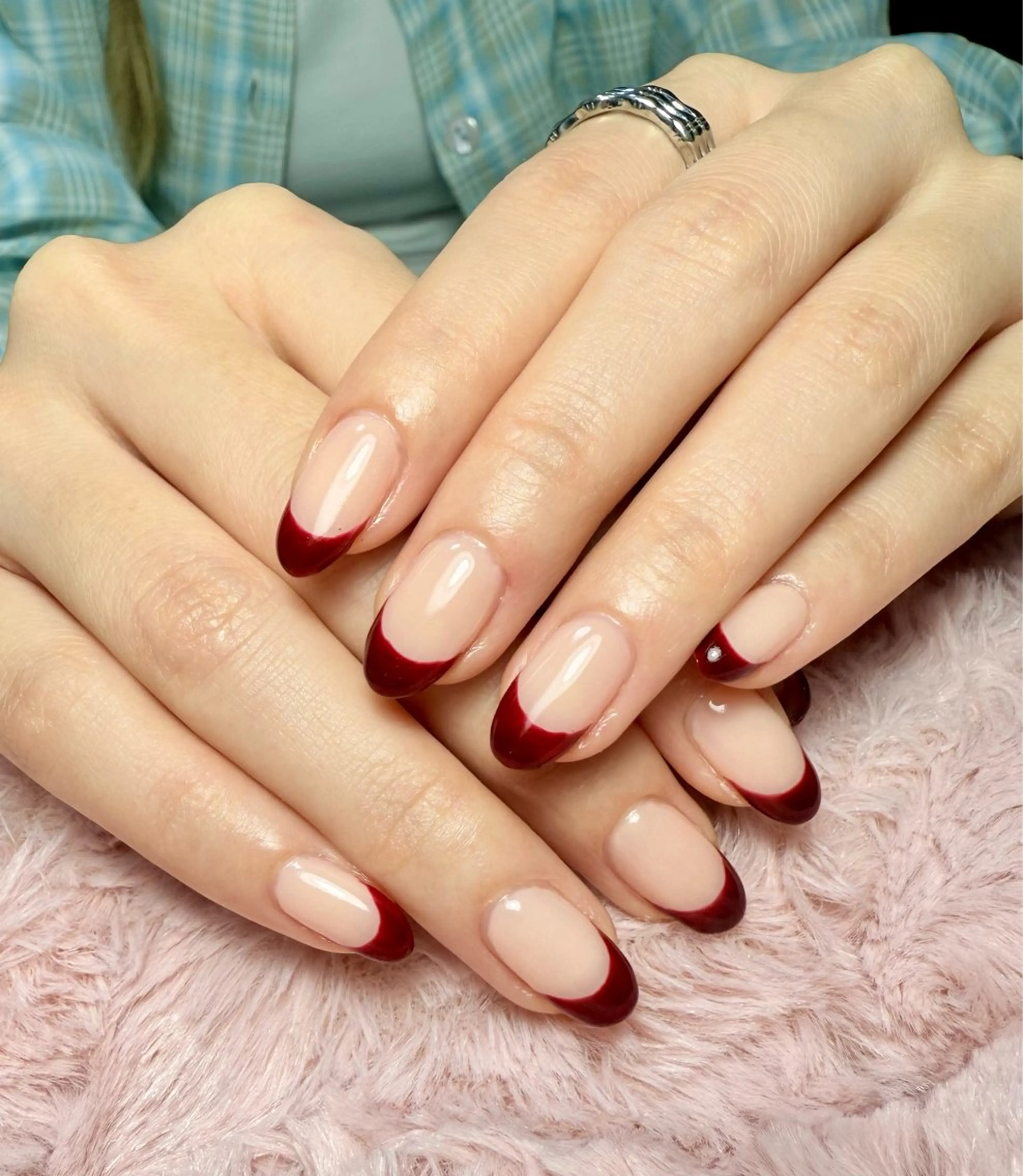 ネイル アートネイル チークネイル フラッシュネイル フラッシュマグ フレンチネイル M.N_ nailのネイルデザイン