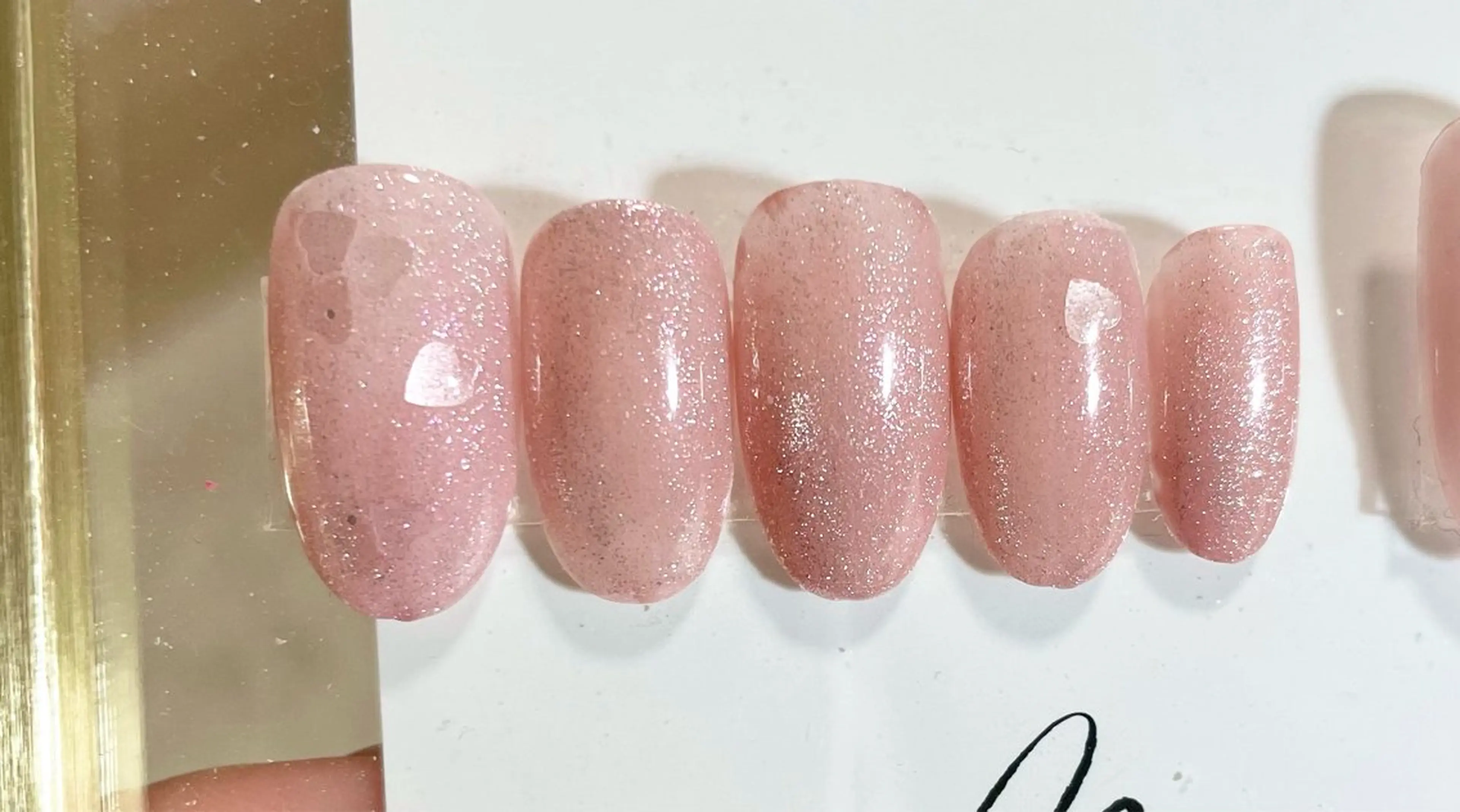 ネイル ハート マグネットネイル nailsalon VENUSのネイルデザイン