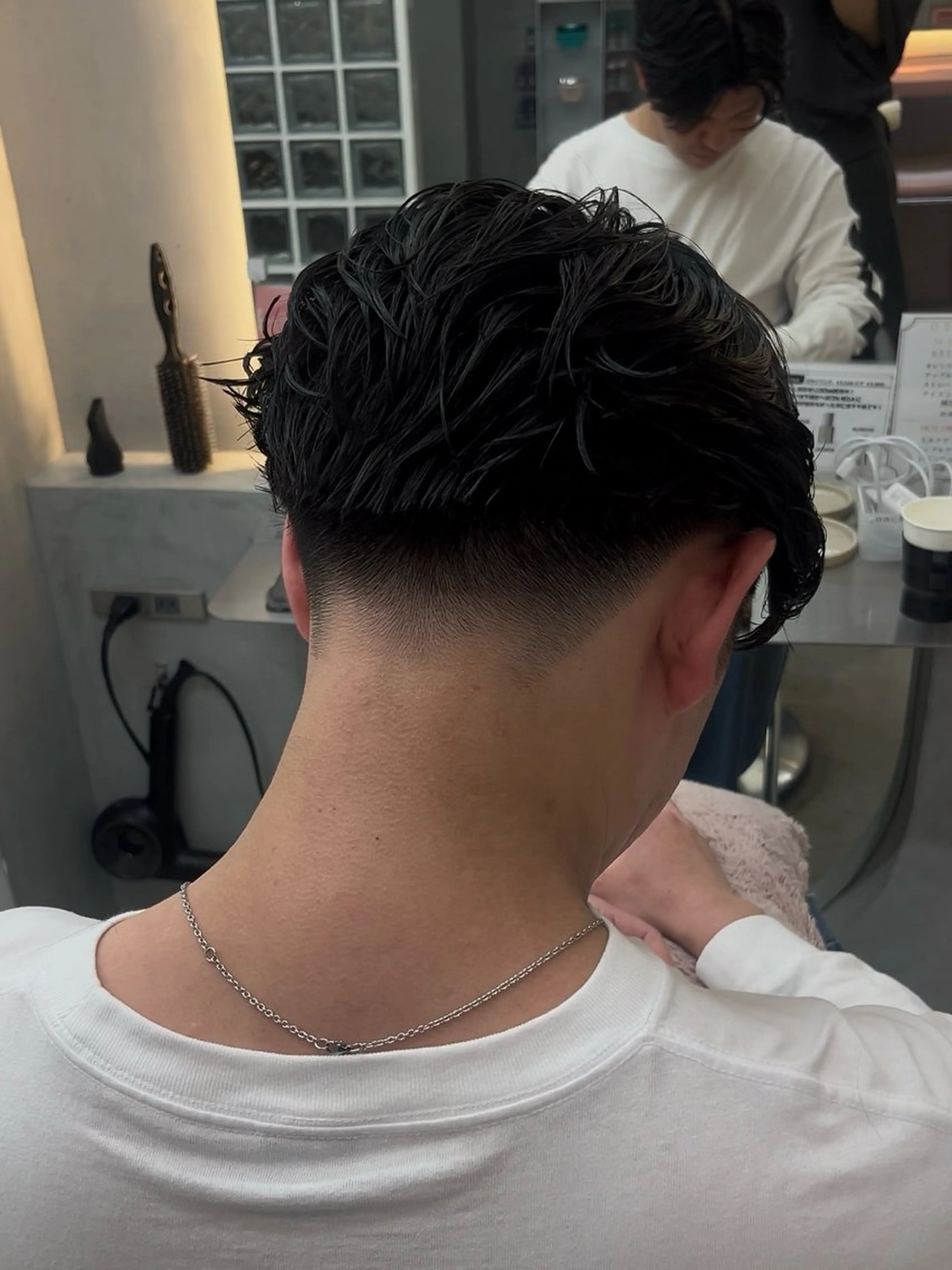 パーマ メンズ フェードカット カット パーマ トリートメント Tiktok5.8 万人🔥HAOのヘアスタイル