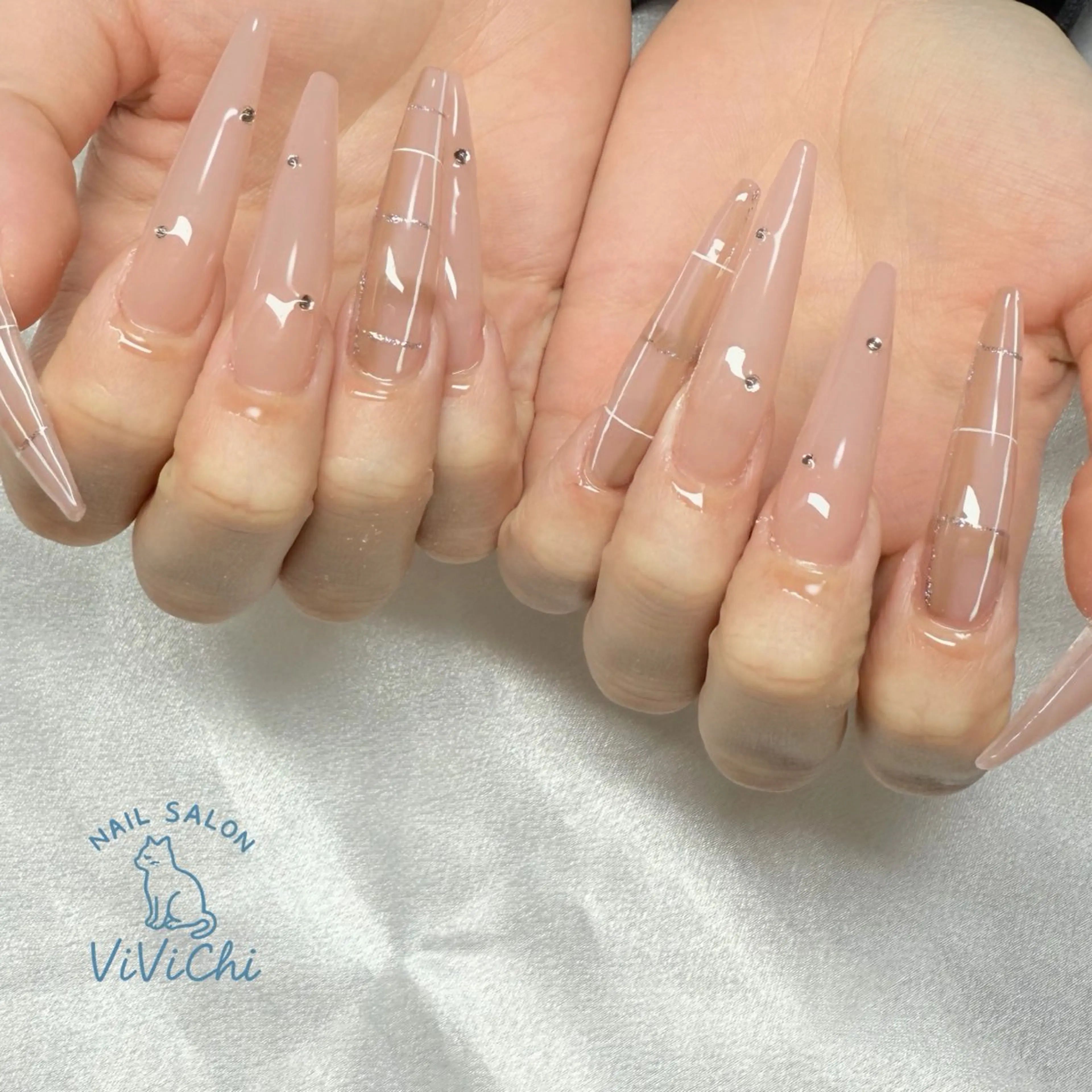 ネイル ハンドネイル ViViChi 梨帆のネイルデザイン