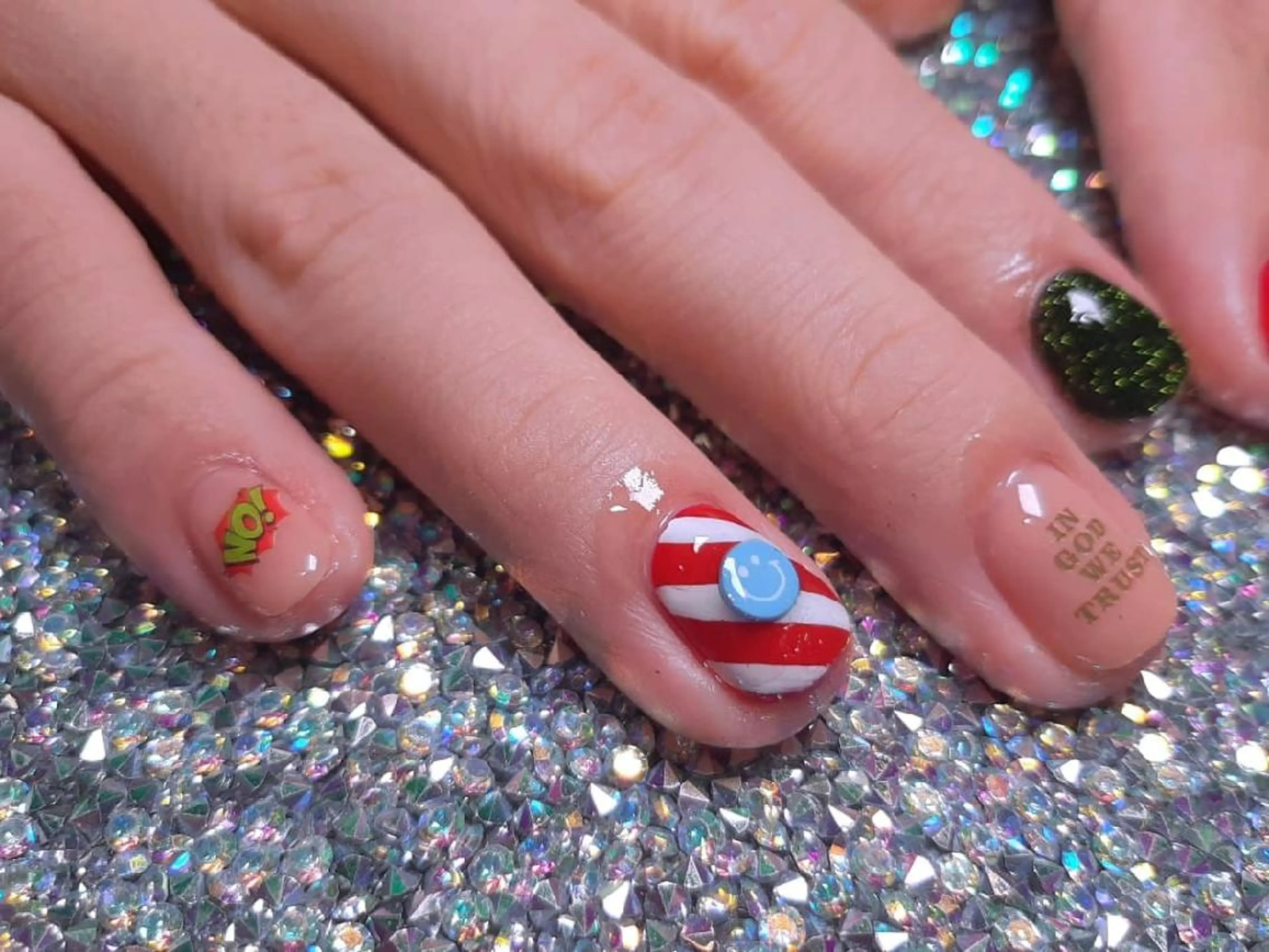 ネイル メンズネイル 冬ネイル クリスマス 💊大阪/心斎橋 moni🧠のネイルデザイン