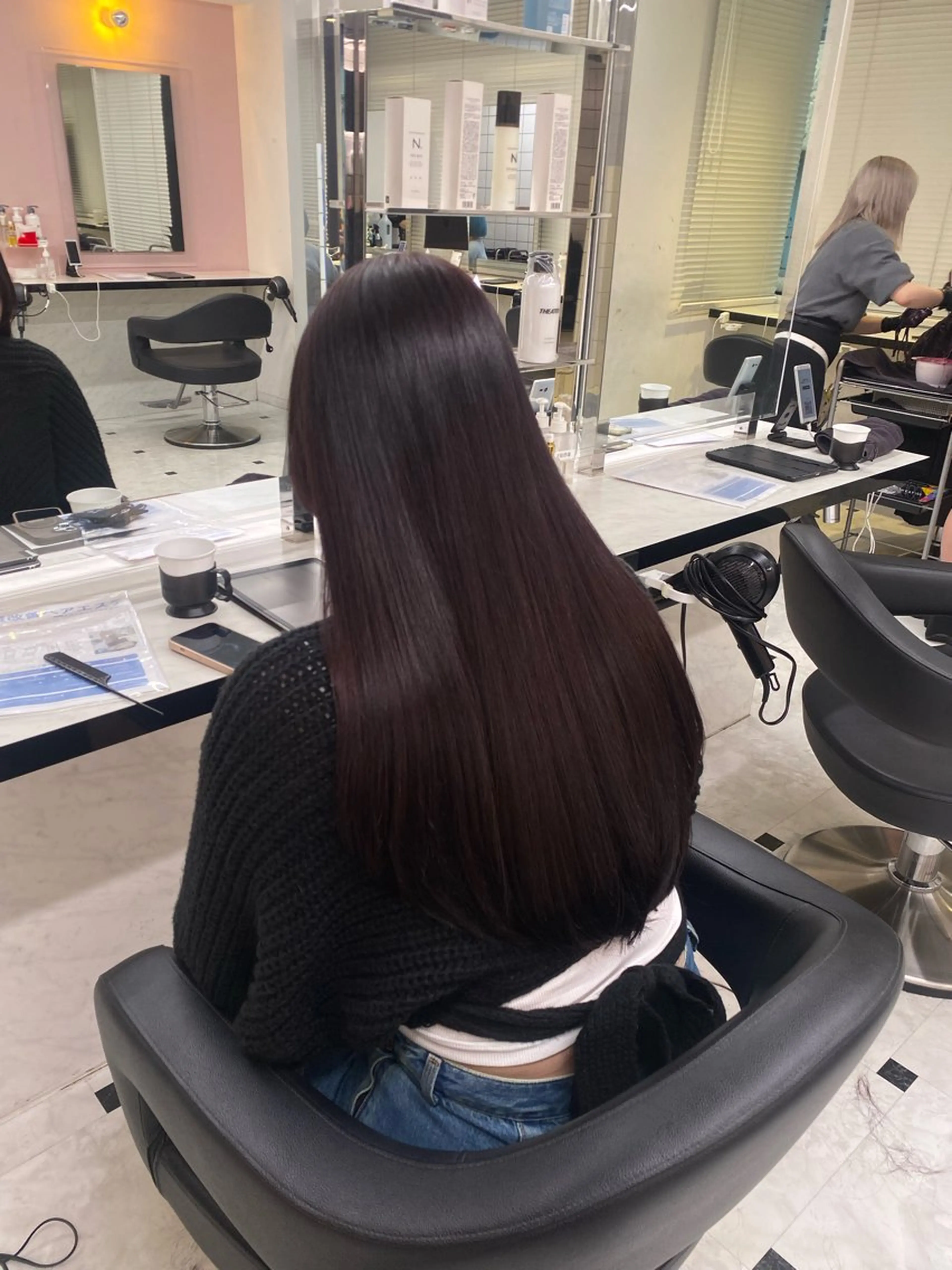 ロング カラー ヘアカラー トリートメント ヘッドスパ ヘアセット 透明感ベージュカラー 🪞上野🪞AIのヘアスタイル