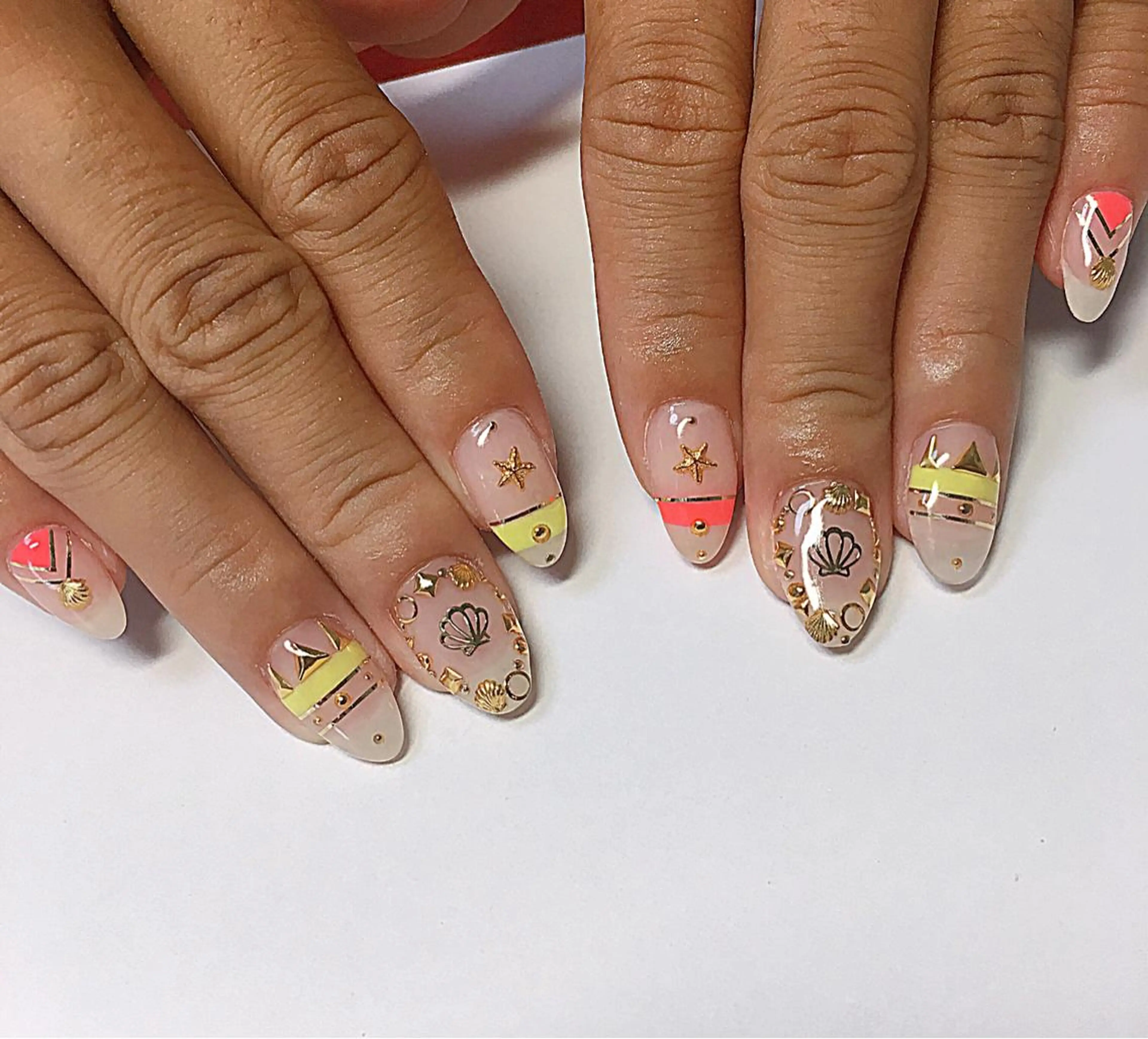 ネイル ハンドネイル Emu Nailのネイルデザイン