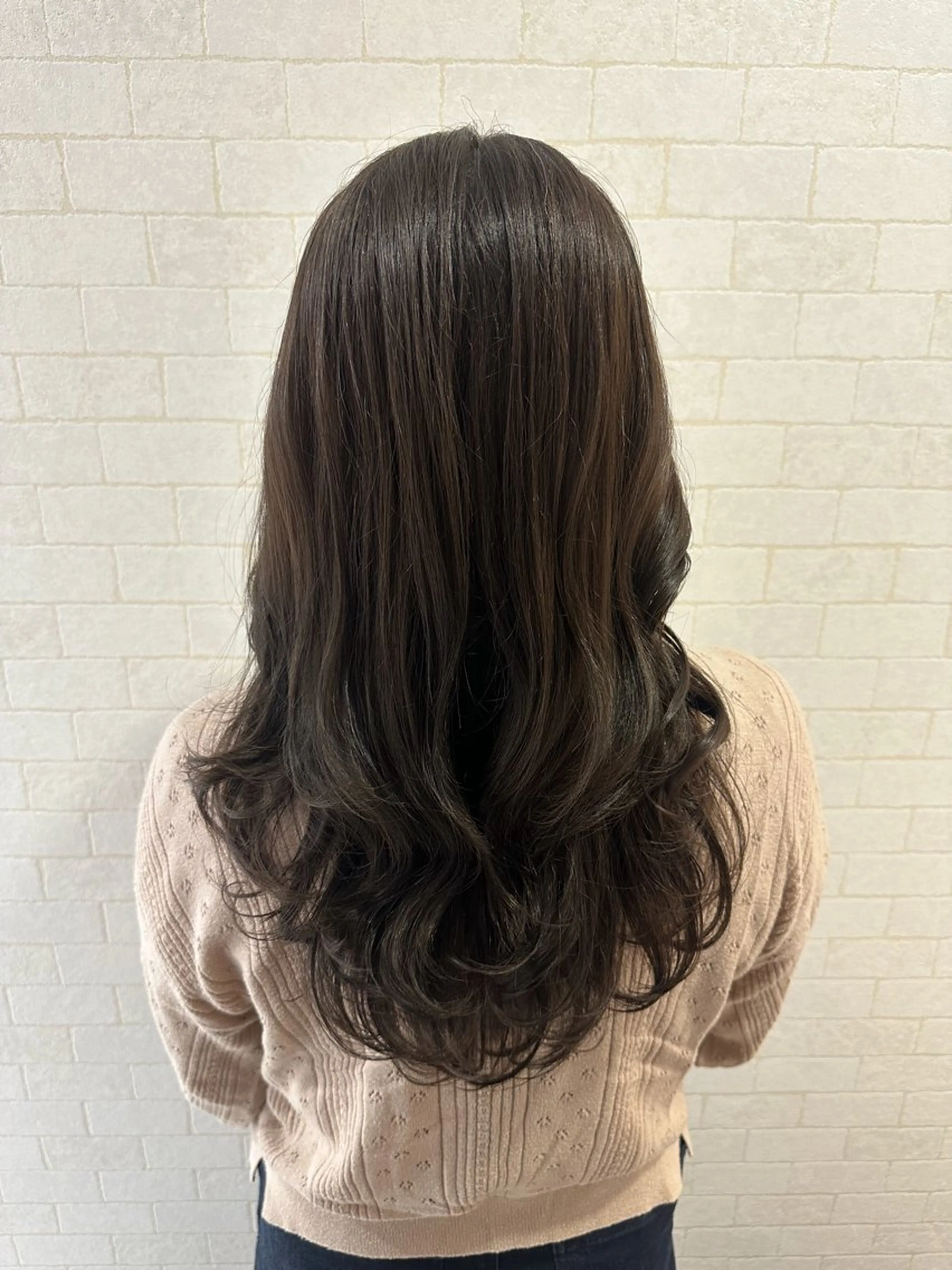 ロング カラー ブリーチ 透明感カラー ダブルカラー ブリーチなしカラー 顔まわりレイヤー 大人レイヤー& 透明感カラー💄のヘアスタイル