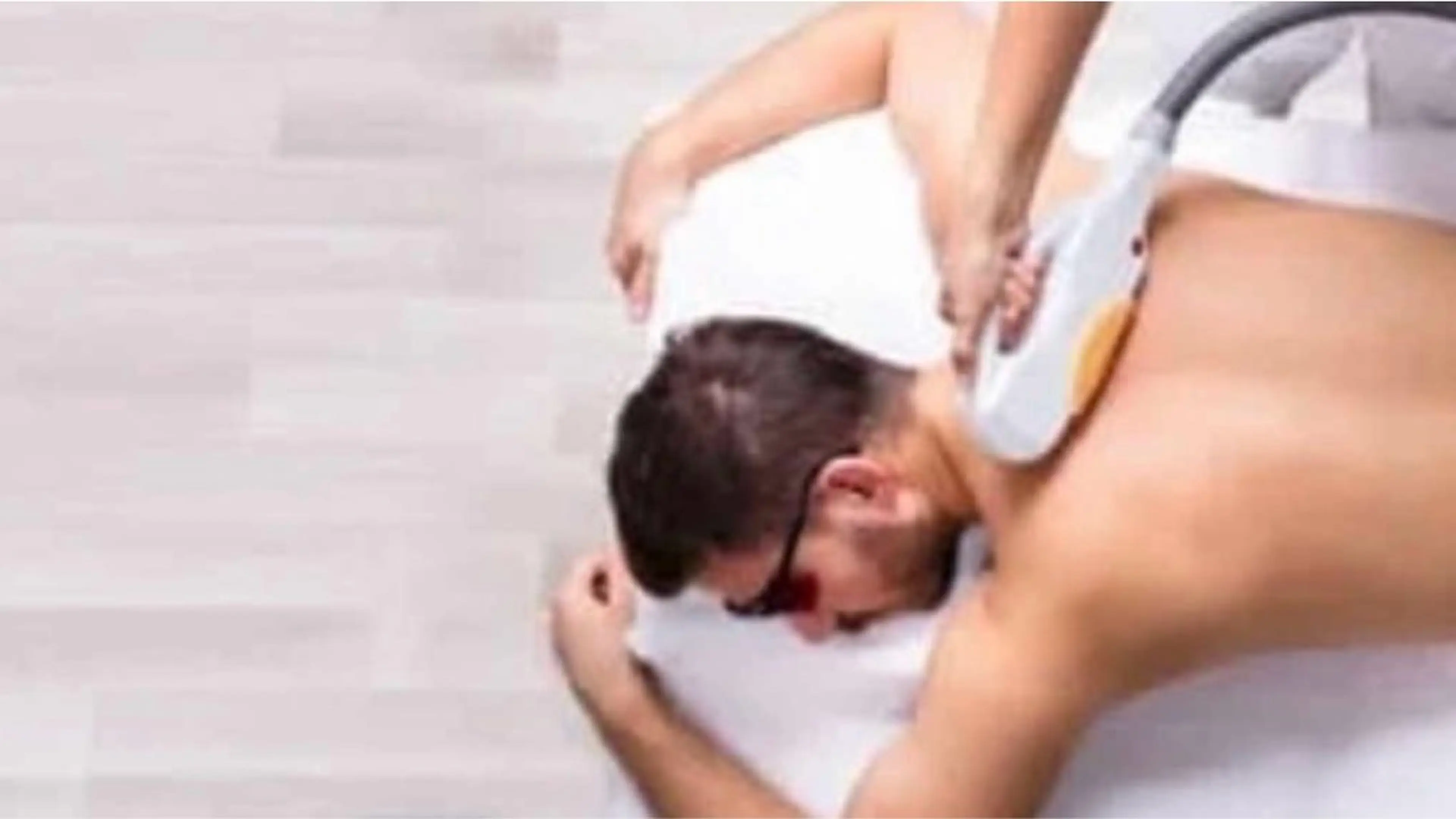 メンズ全身脱毛（顔・VIO無し）の写真