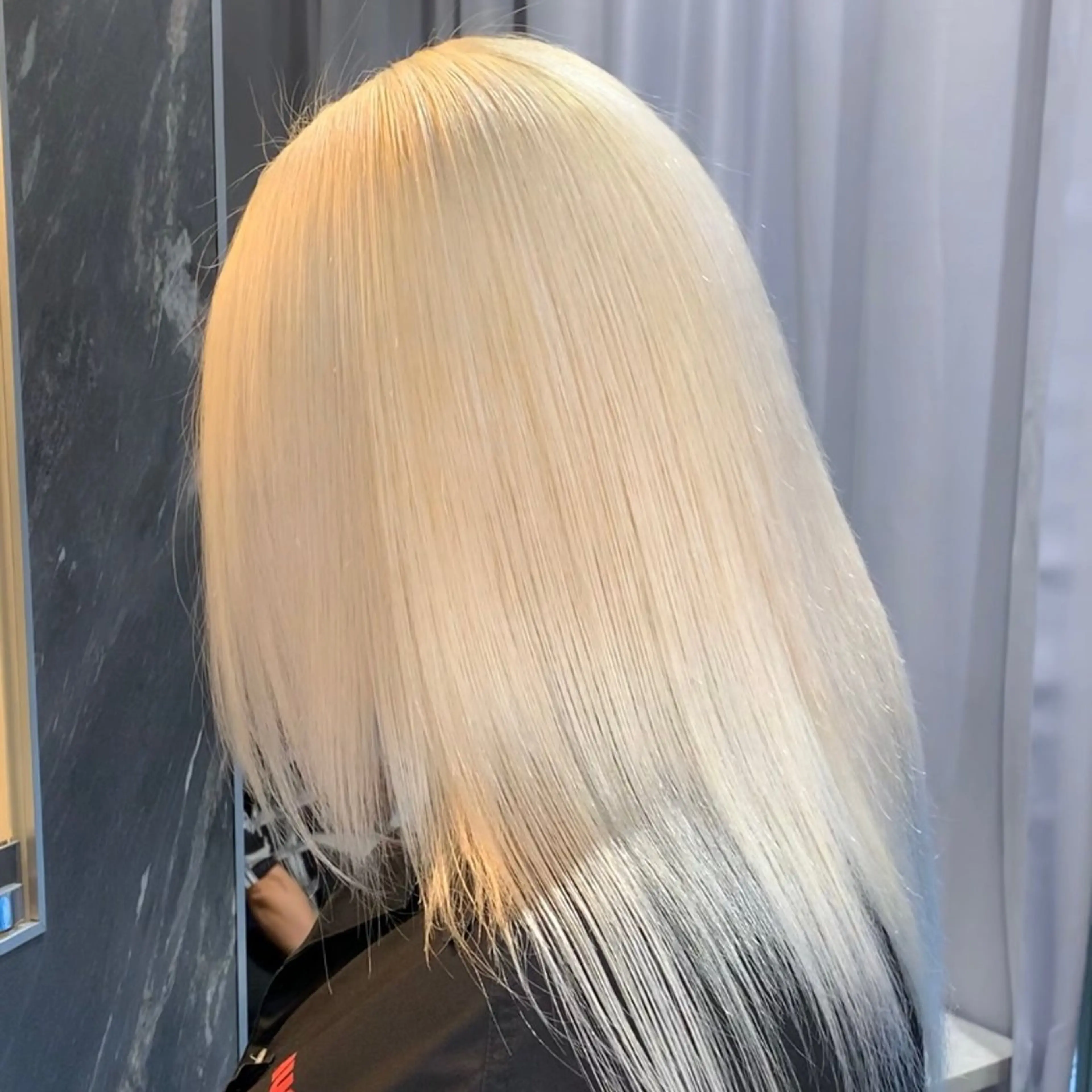 ミディアム カラー カット ヘアカラー トリートメント れい🫧 ハイトーン特化のヘアスタイル