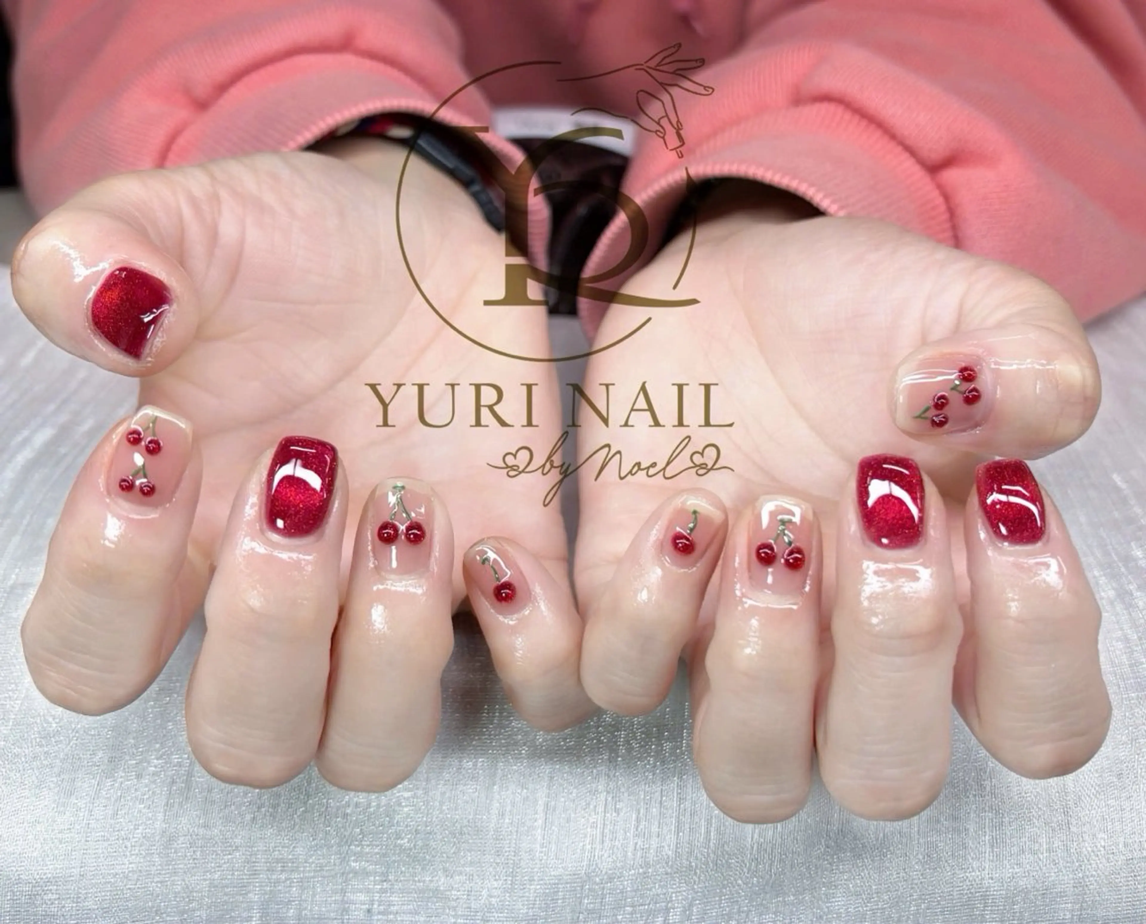 ネイル オーロラネイル ブルー チークネイル フットネイル フレンチネイル ハンドネイル フットネイル ハンドケア YURI Nail NARITAのネイルデザイン