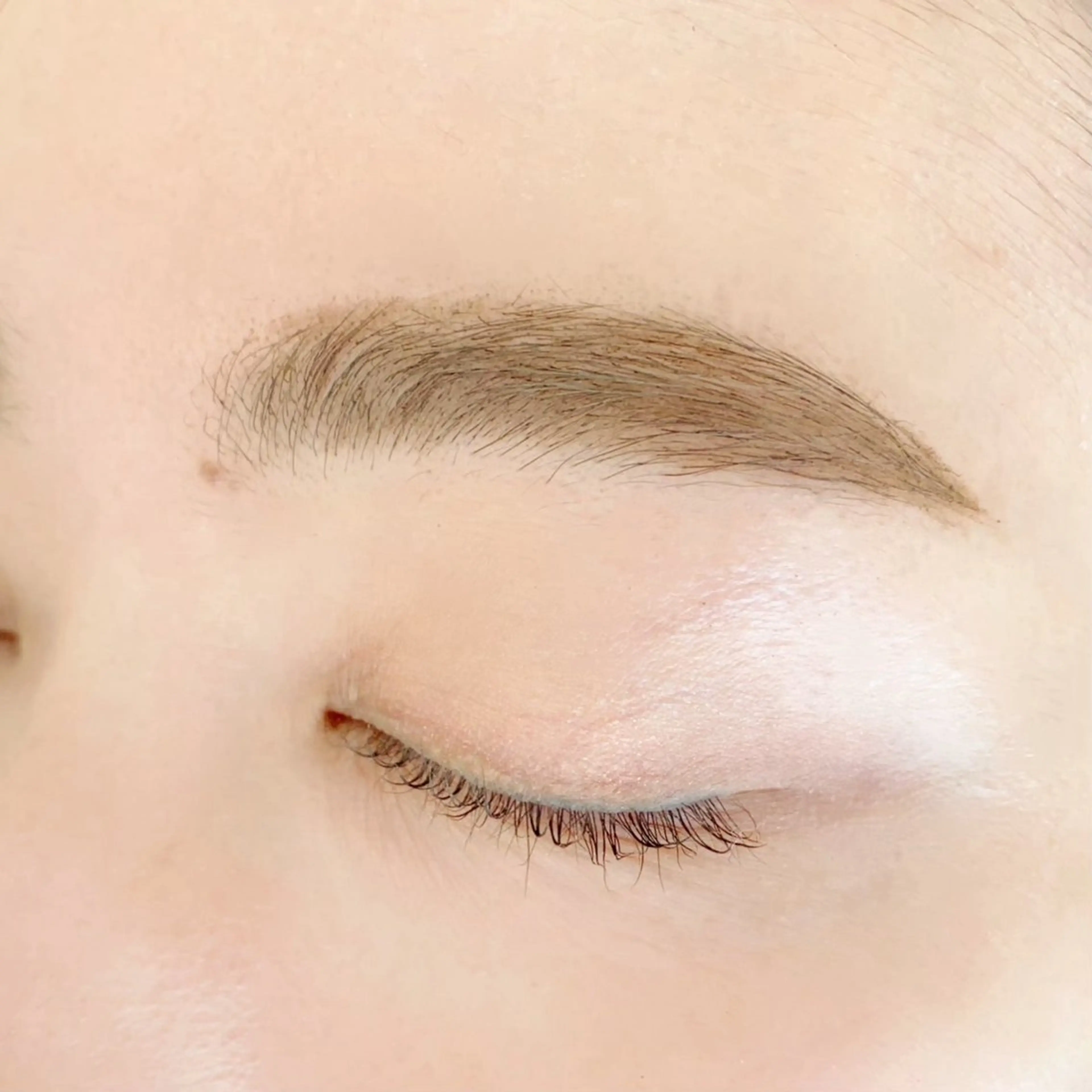 アイブロウ Aimerlavie エメラヴィのマツエク・マツパデザイン