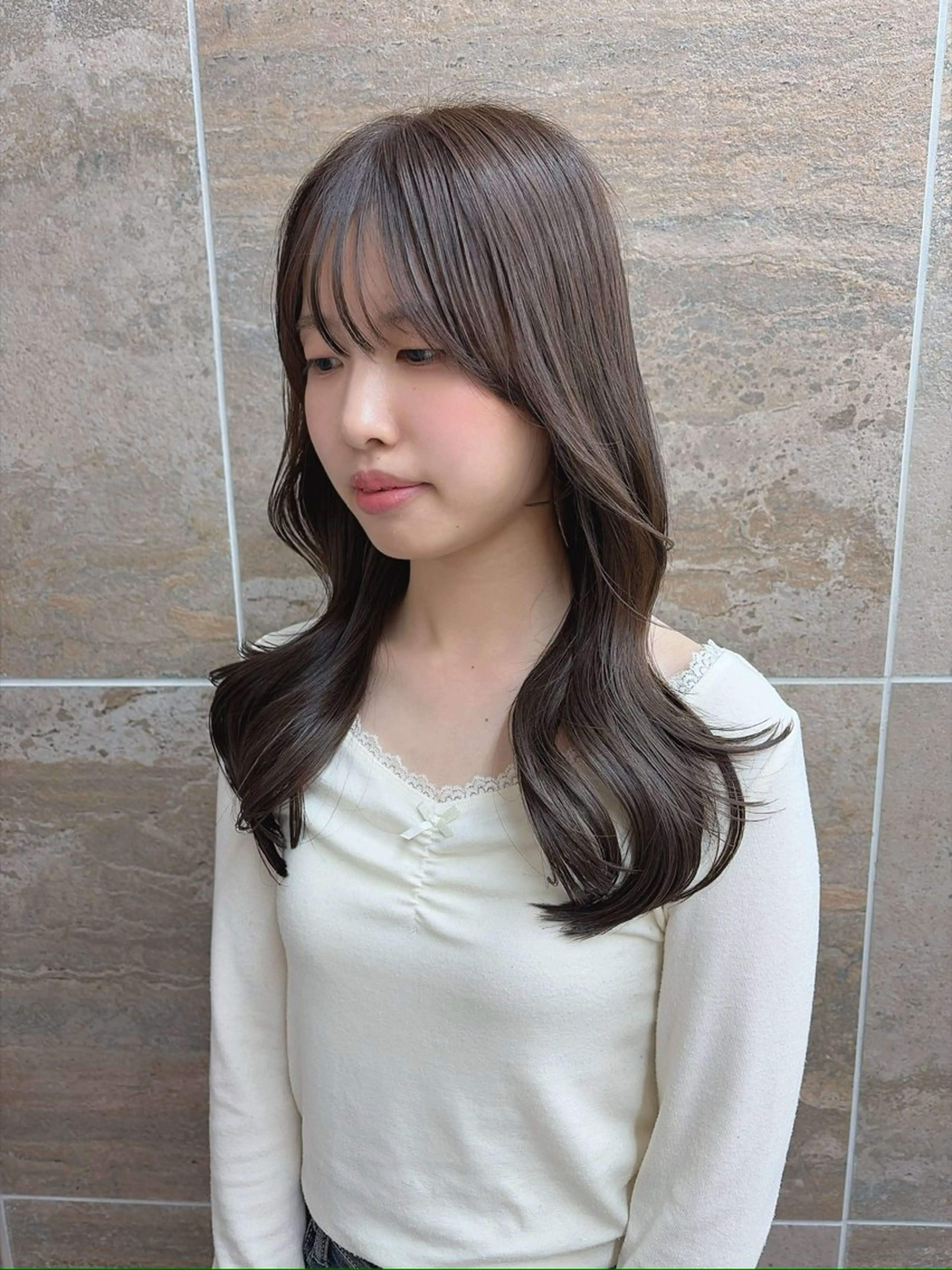 セミロング カラー パーマ グレージュ くびれヘア カット ヘアカラー トリートメント 《柔らかhair𓍯 》木村美姫のヘアスタイル
