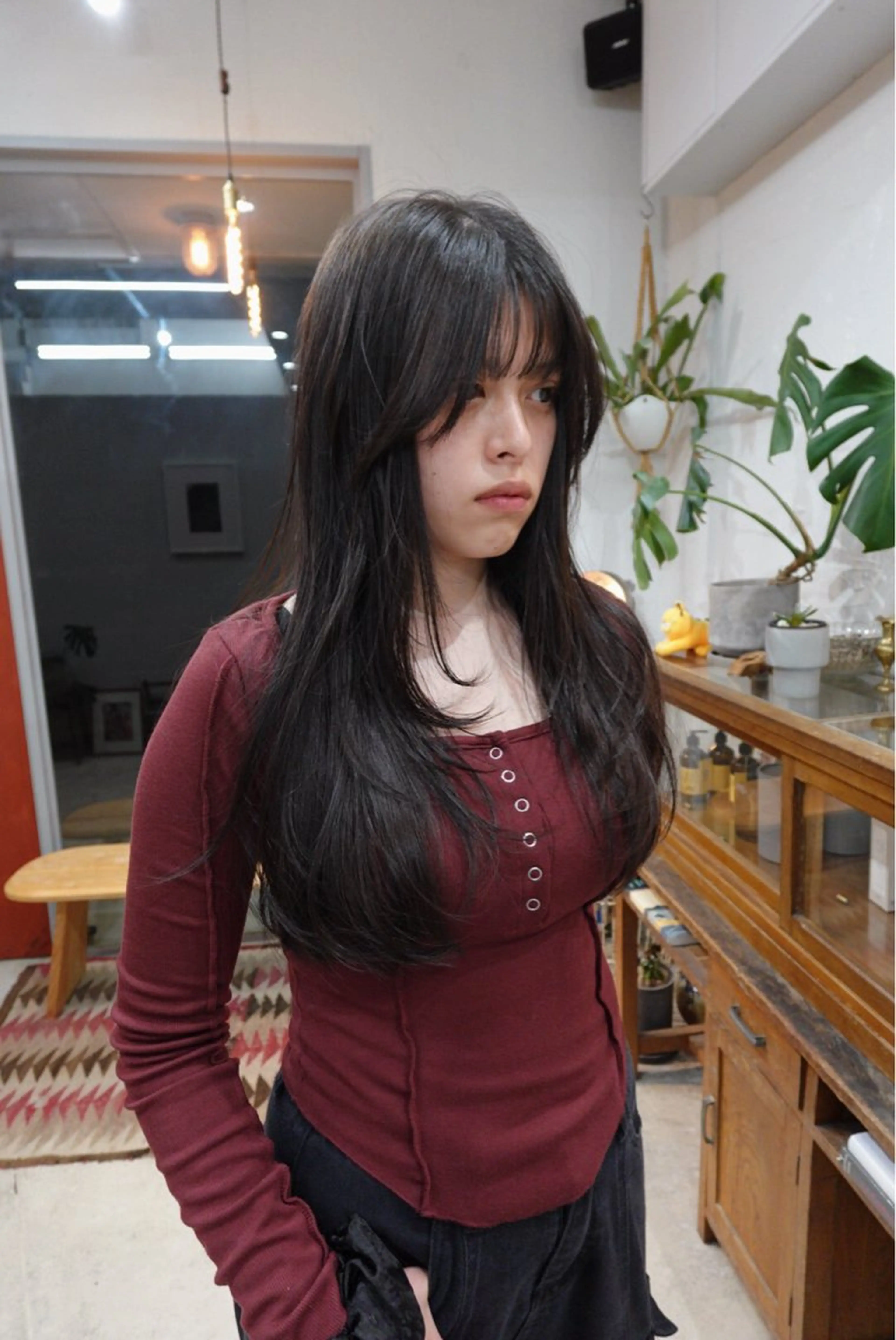 ロング 長谷 若奈のヘアスタイル