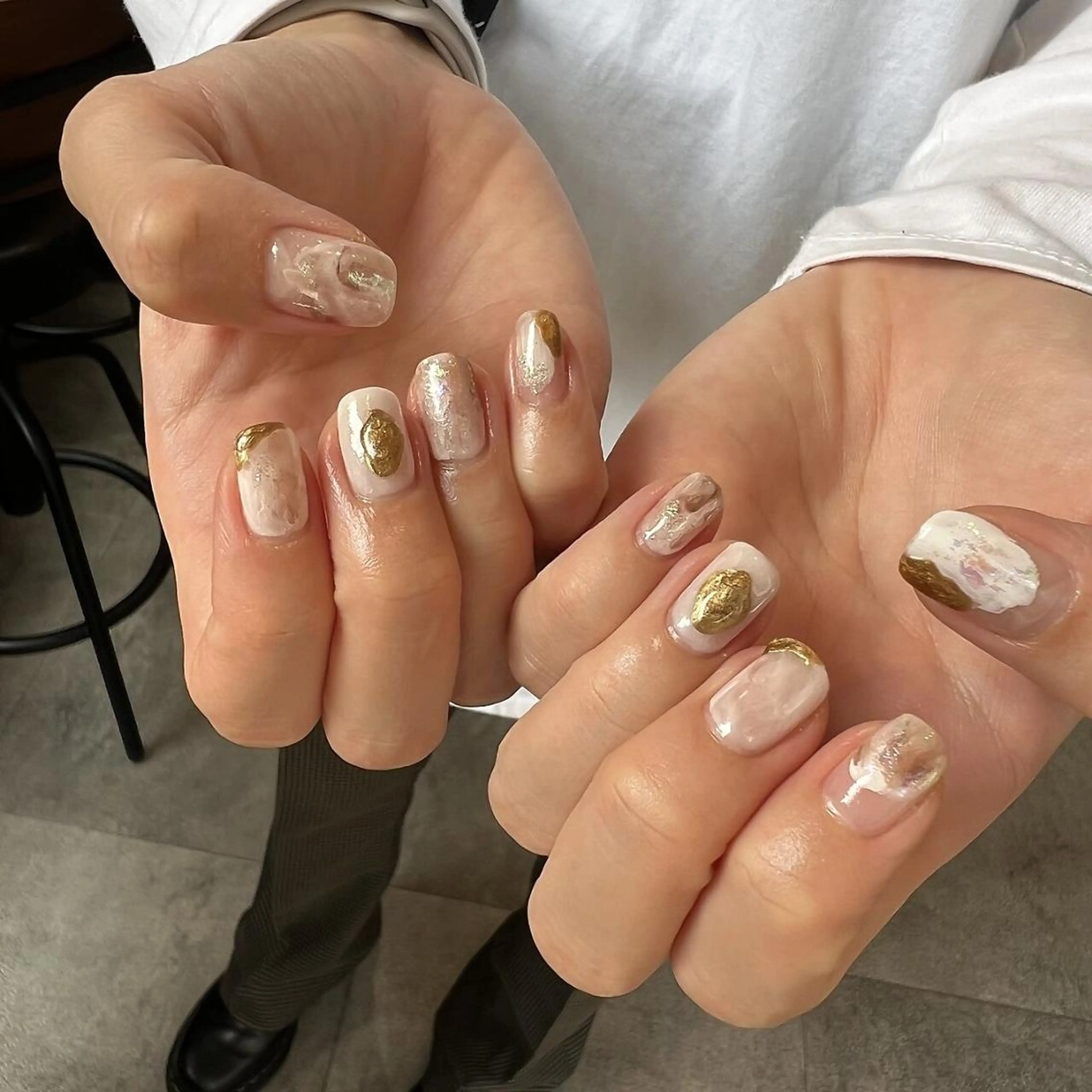 ネイル フレンチネイル ジェルネイル ガラスフレンチ グラデーション マグネットネイル ハンドネイル 【パラジェル認定】 newiネイル京橋のネイルデザイン