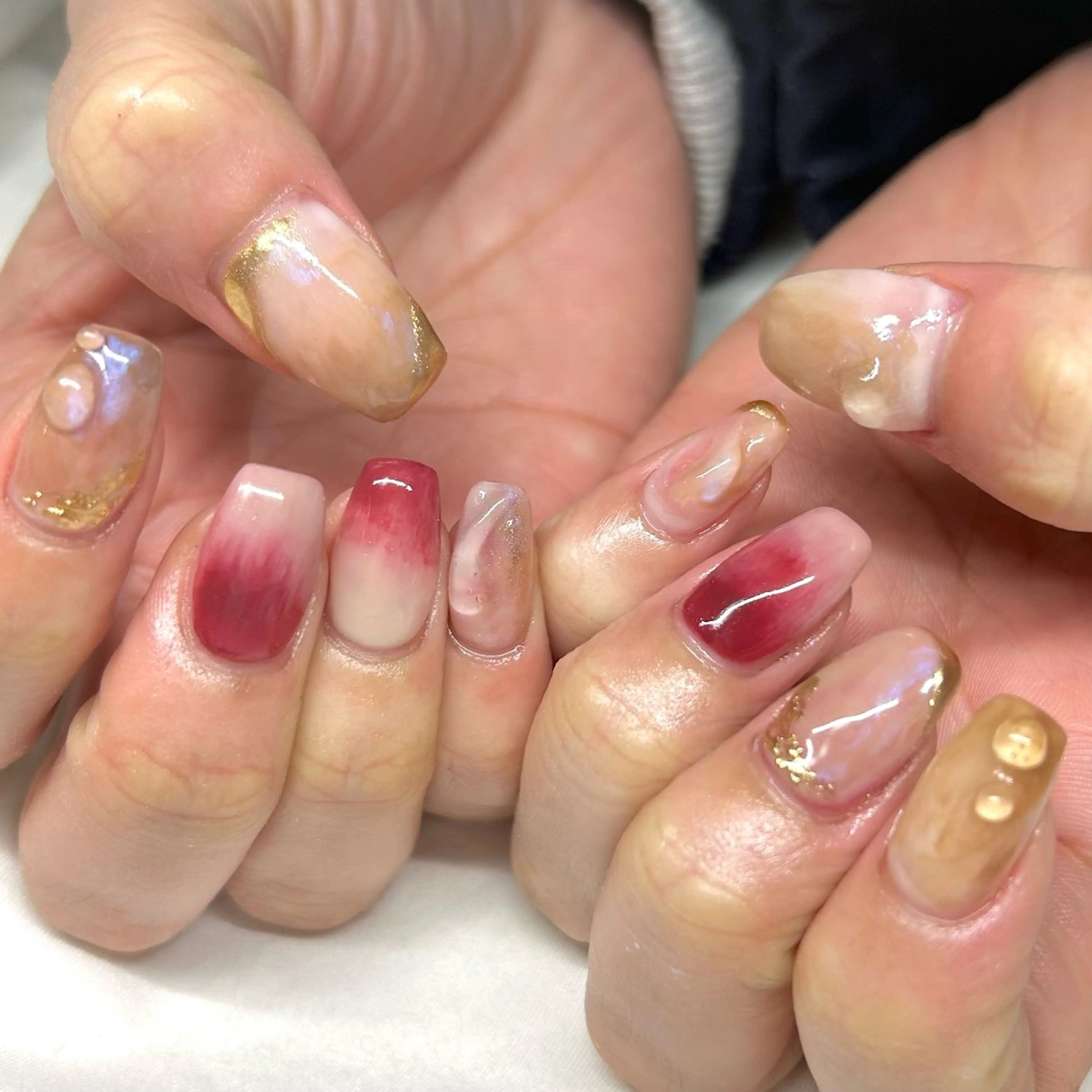 ネイル クリアネイル グラデーション ミラーネイル ニュアンスネイル shine'an fuka🌿🫧のネイルデザイン