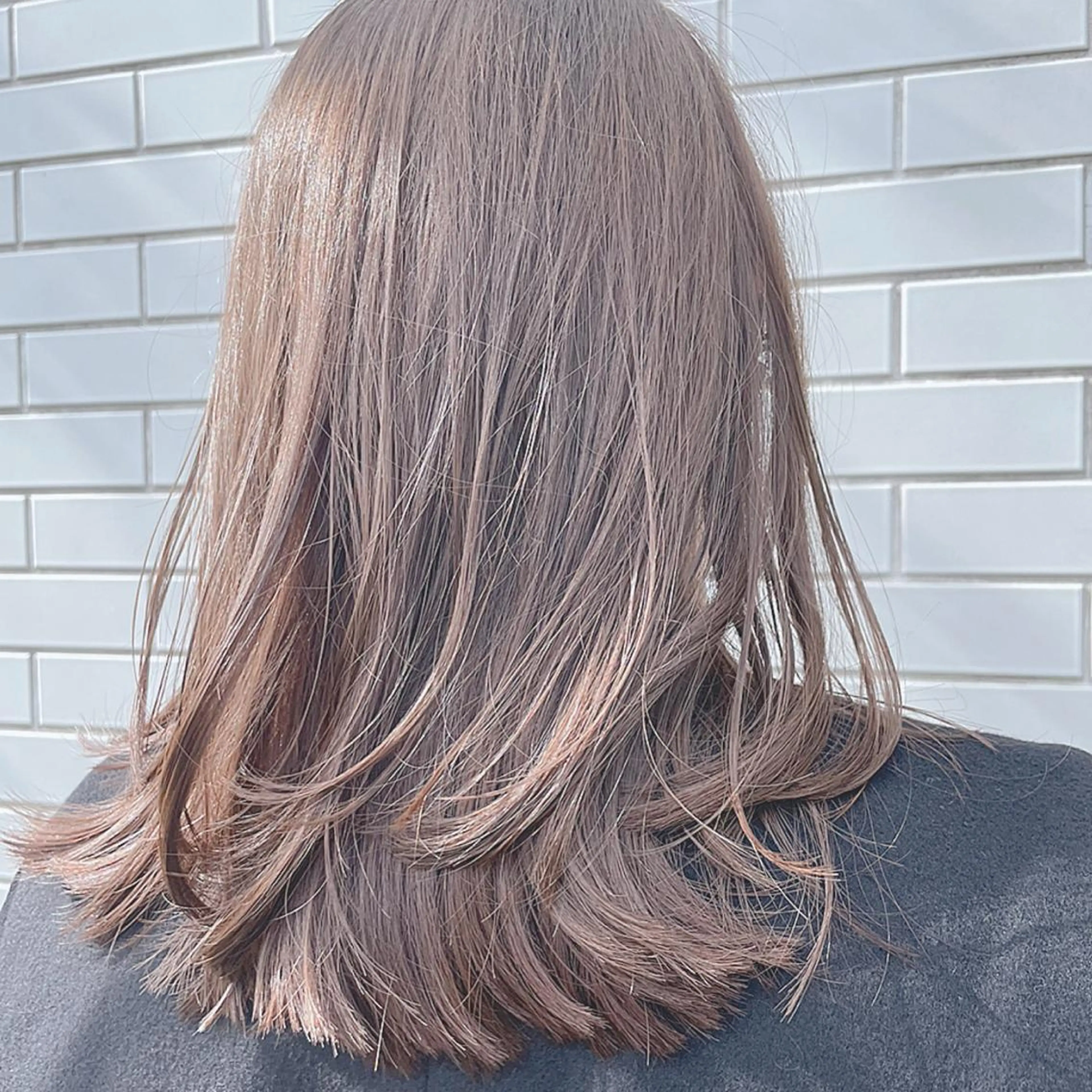 ミディアム カラー ベージュカラー 小酒井 智洋のヘアスタイル