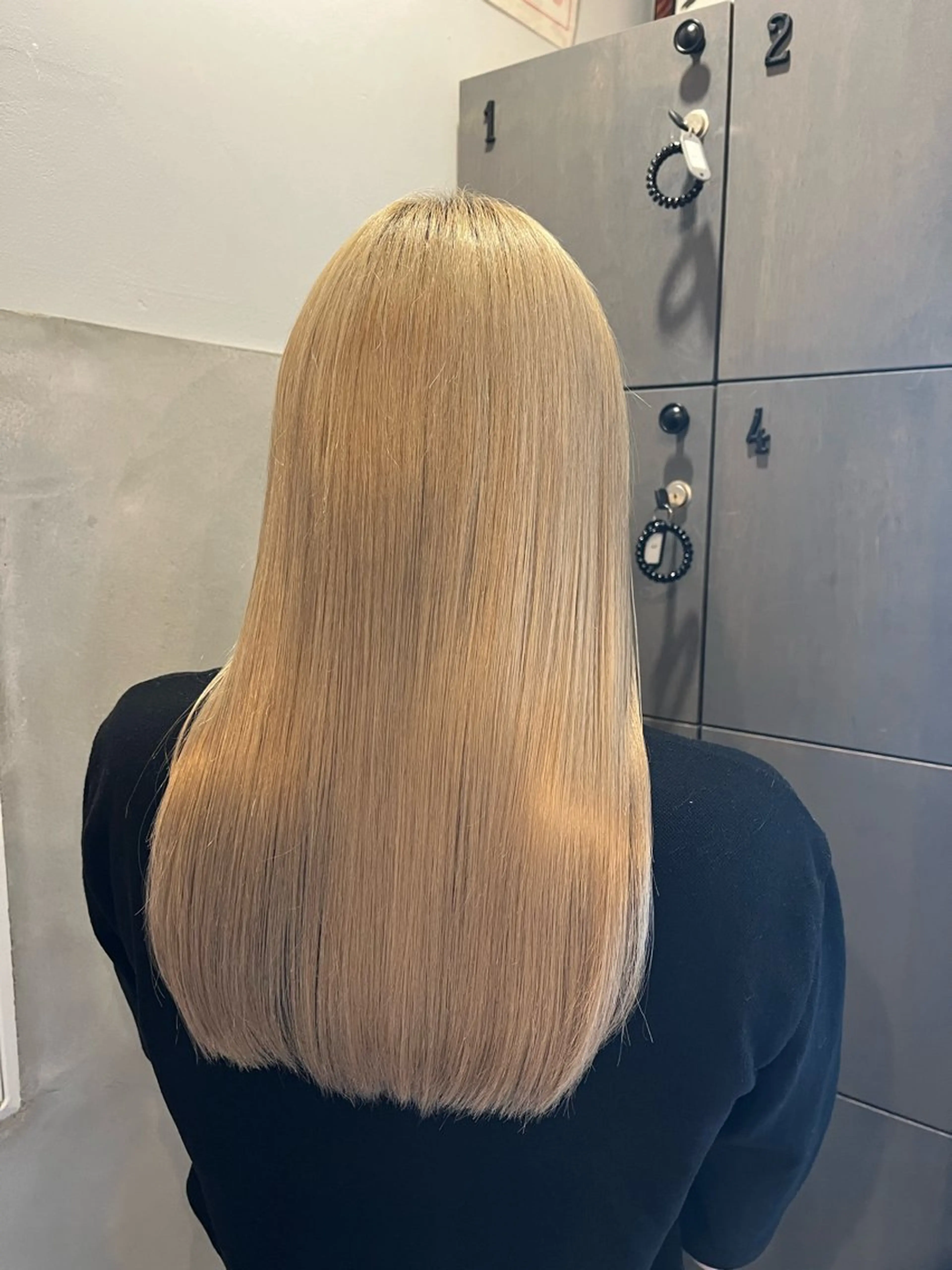 ロング カラー 縮毛矯正/髪質改善/ ハイトーン/Makoのヘアスタイル