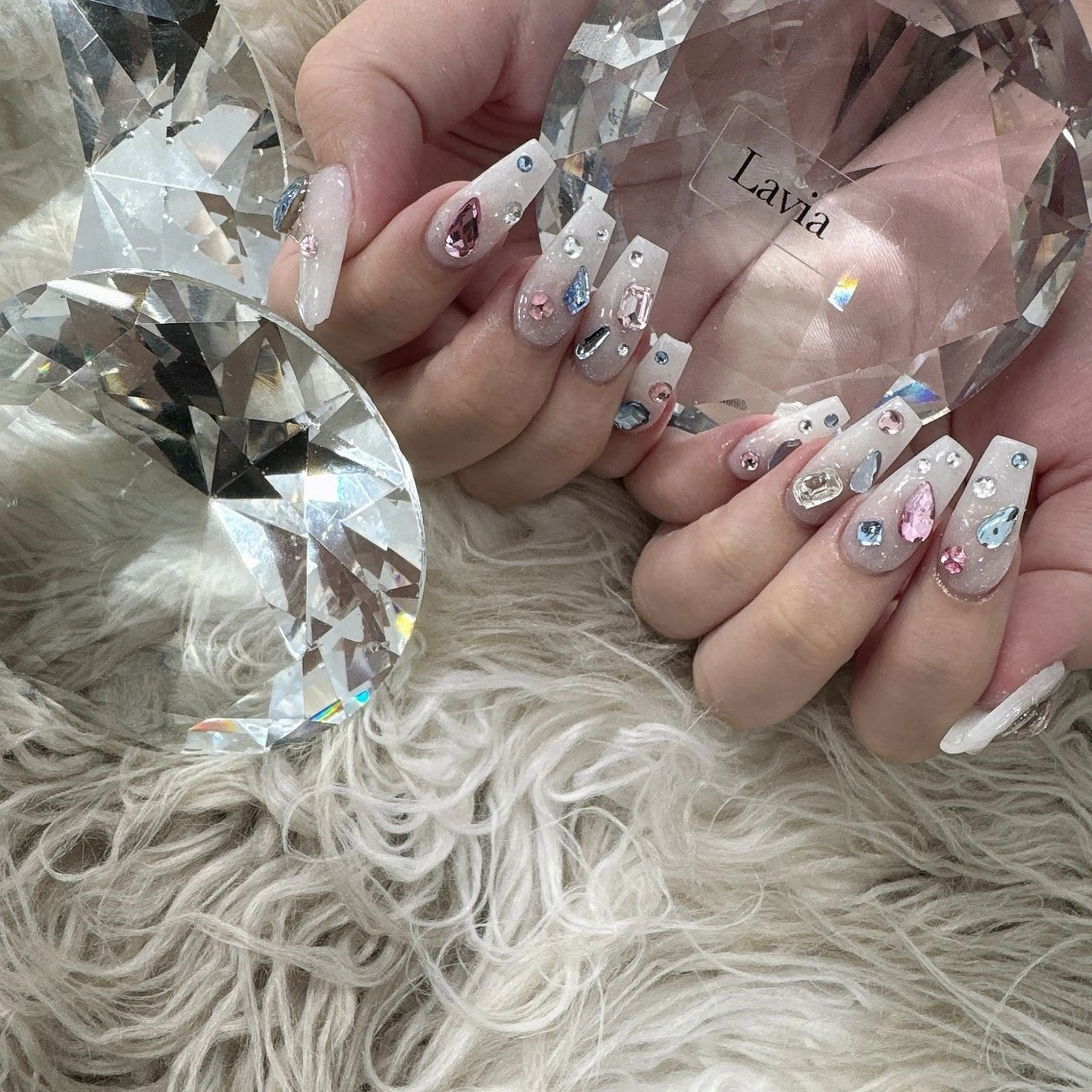 ネイル lavia🖤 ayumiのネイルデザイン