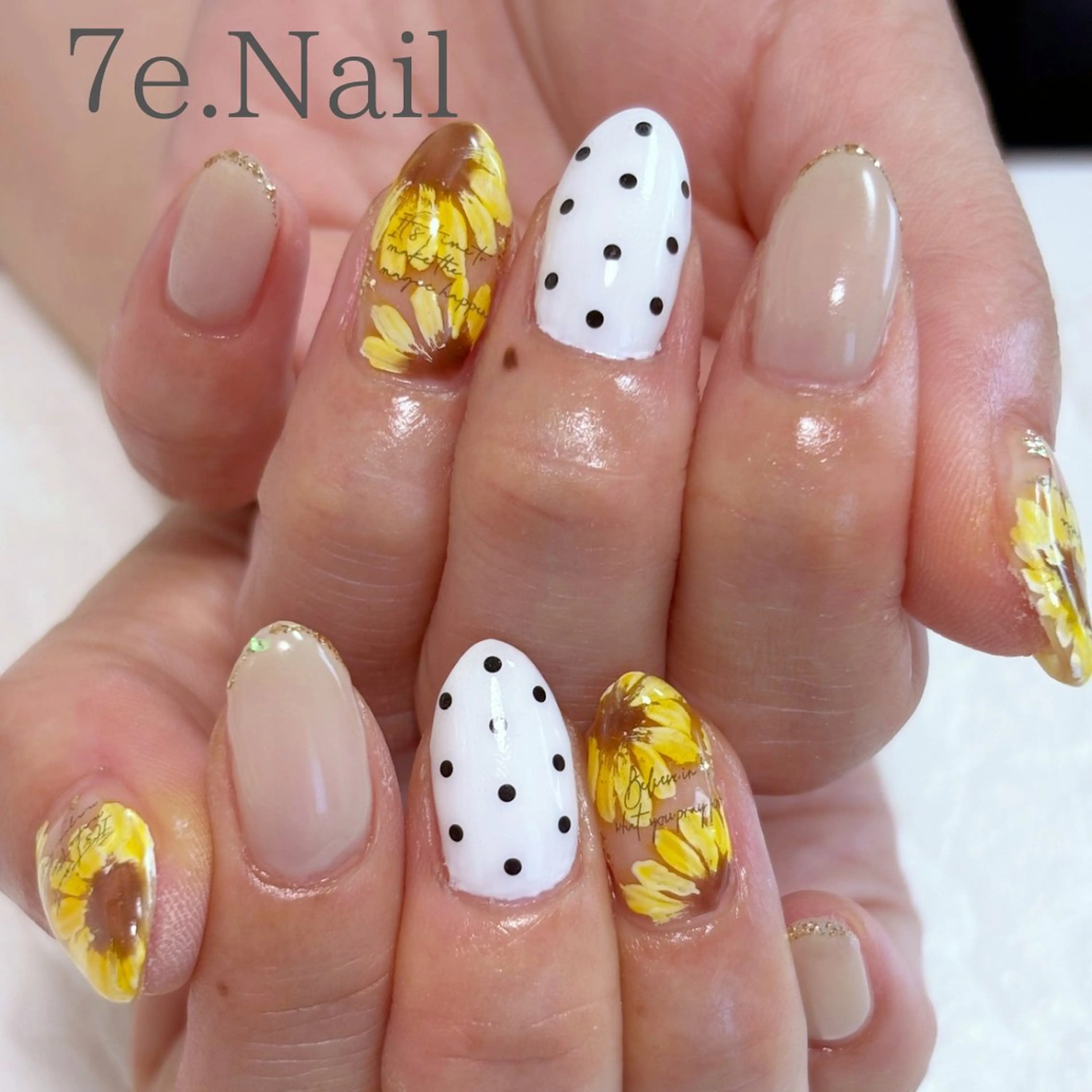 ネイル 7e. Nailのネイルデザイン