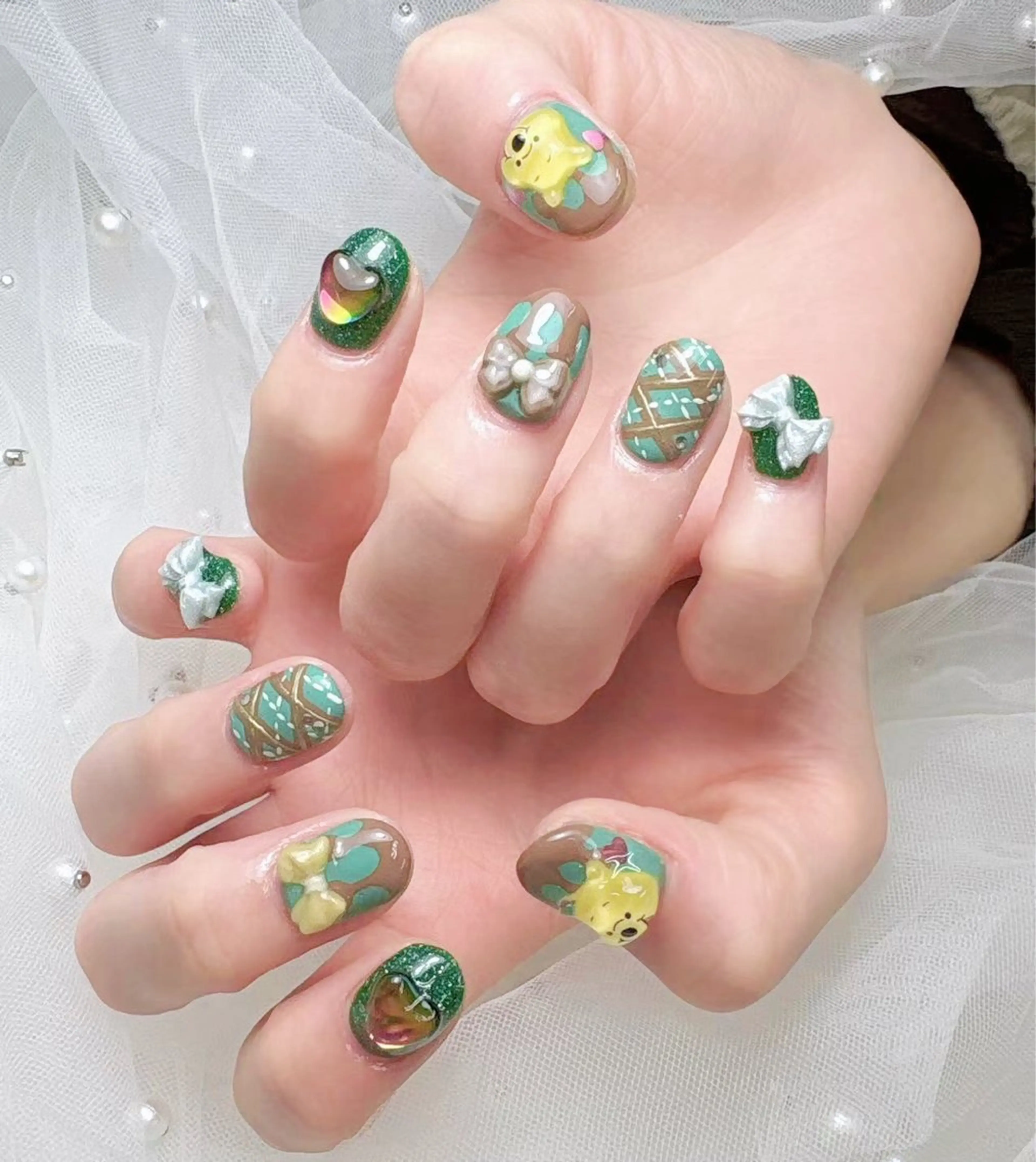 ネイル アートネイル オーロラネイル チークネイル ガーリー キラキラネイル ハンドネイル ╹◡╹Mimoミモ Eye&Nailのマツエク・マツパデザイン