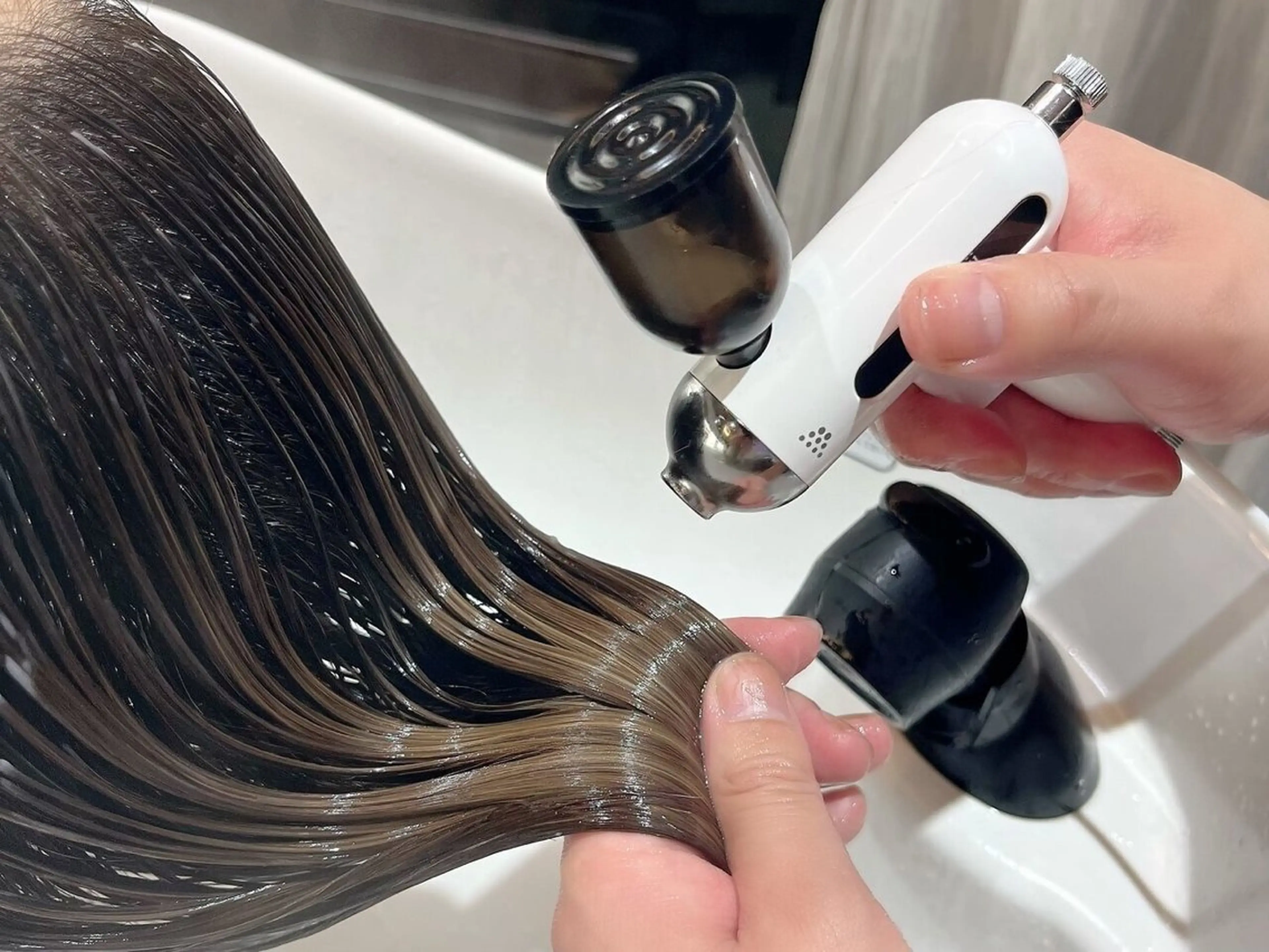 横浜エリア初✨ カット✨ +ヒト幹細胞カラー✨+ヒト幹細胞エアートリートメント🌟の写真